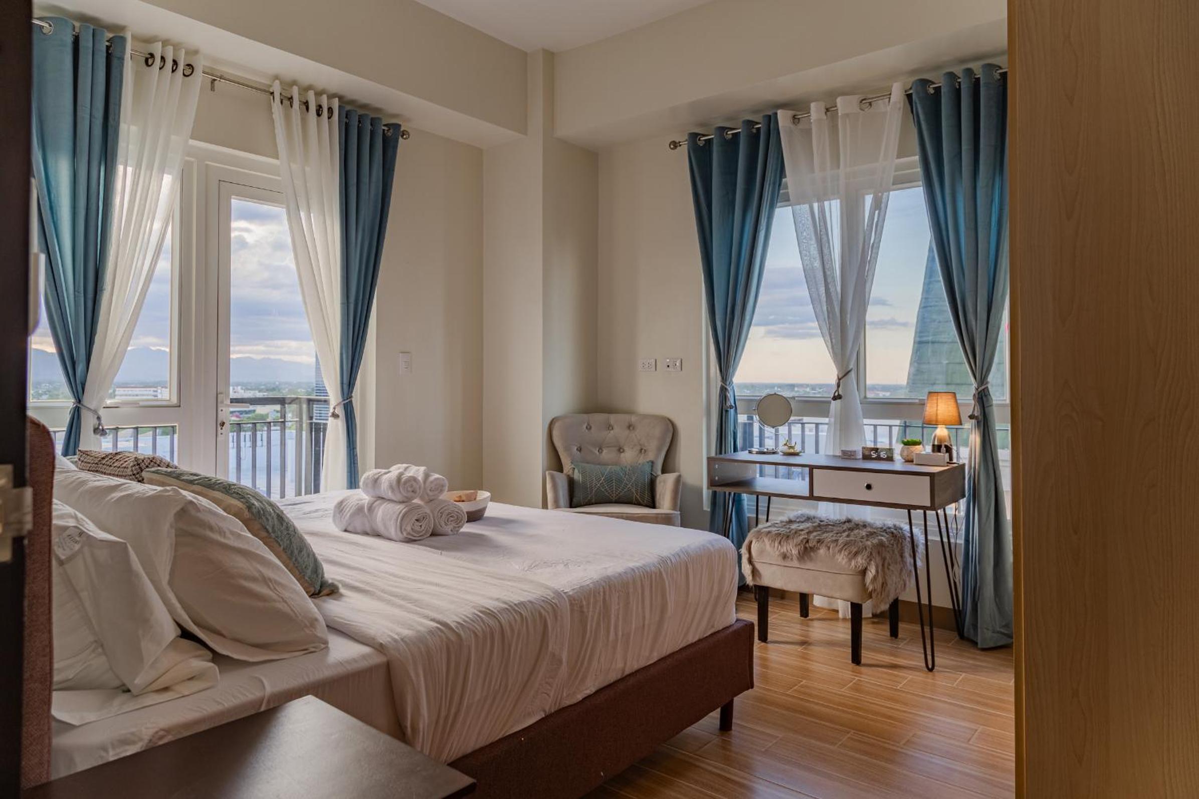 Two-Bedroom Deluxe Apartment with Balcony photo 1