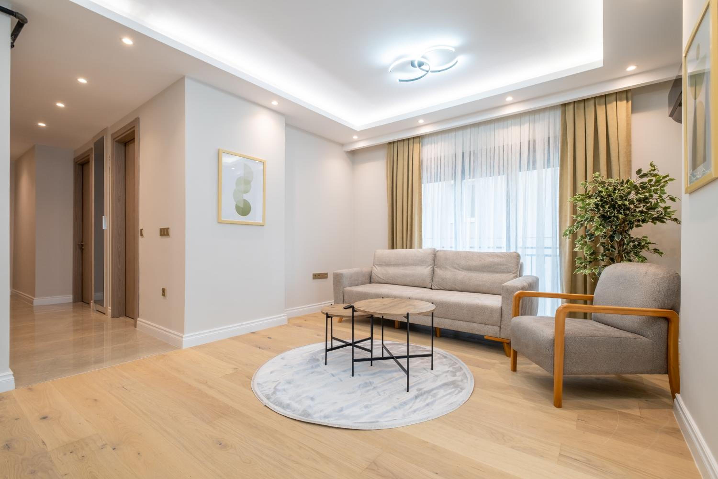 Two-Bedroom Deluxe Apartment with Balcony photo 3