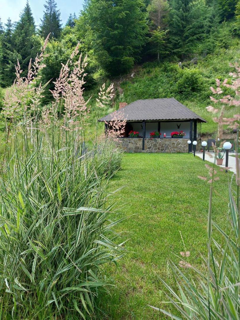 Four-Bedroom House photo 2