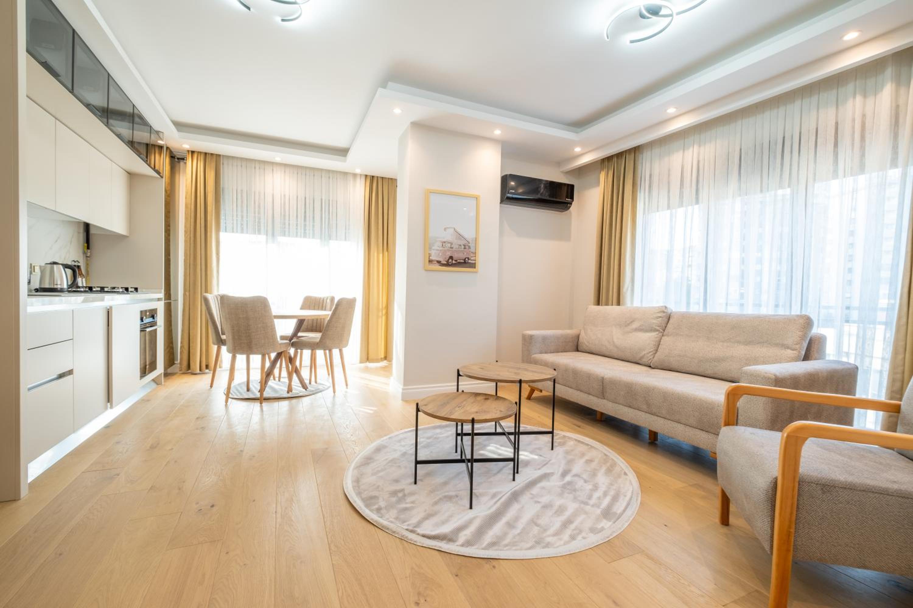 Two-Bedroom Deluxe Apartment photo 1