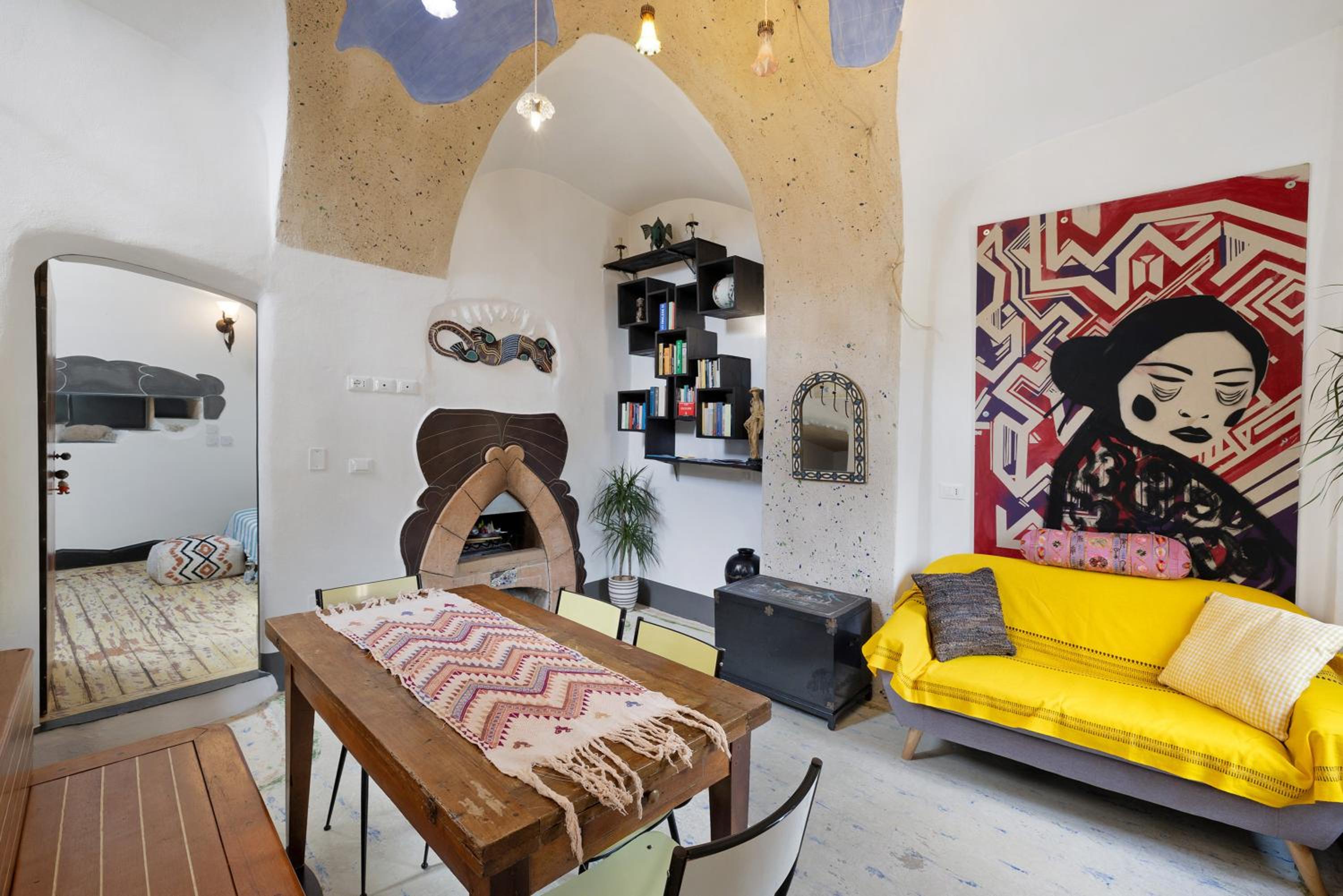 Two-Bedroom Apartment with Mountain View photo 1