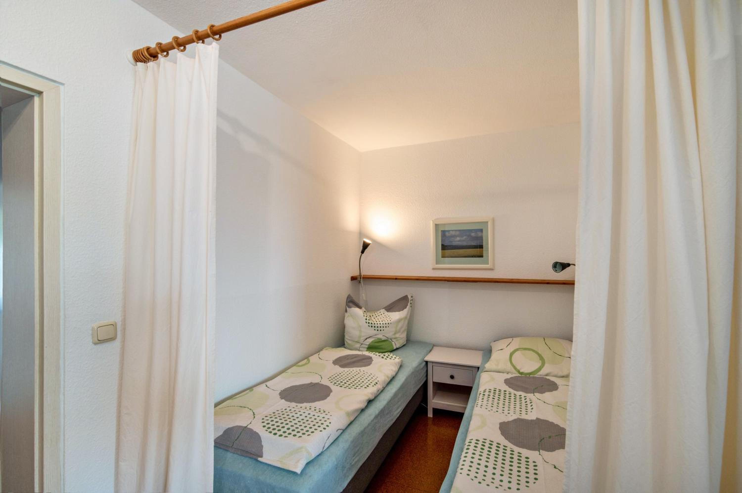 One-Bedroom Apartment with Garden View photo 2