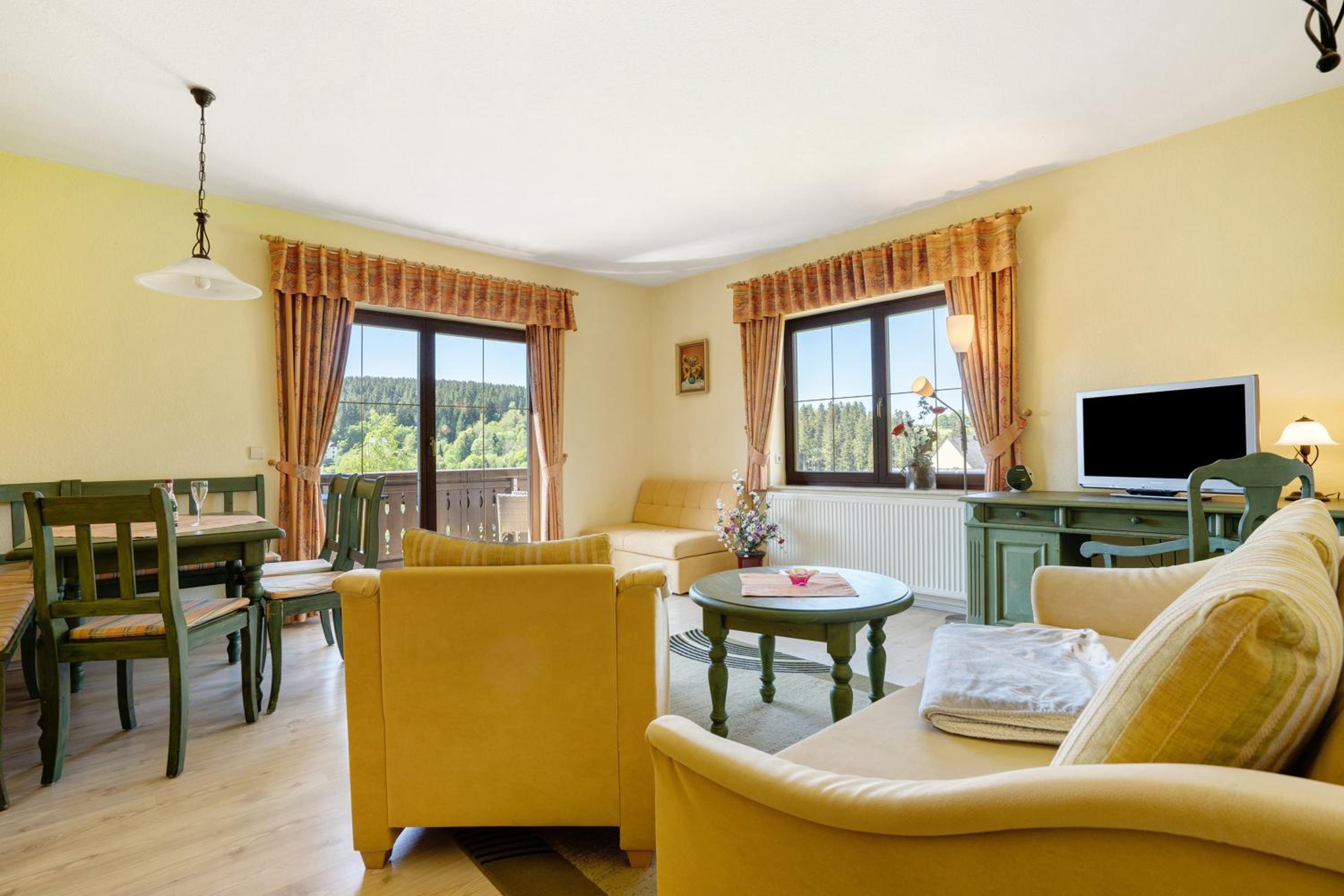 Superior One-Bedroom Apartment with Balcony