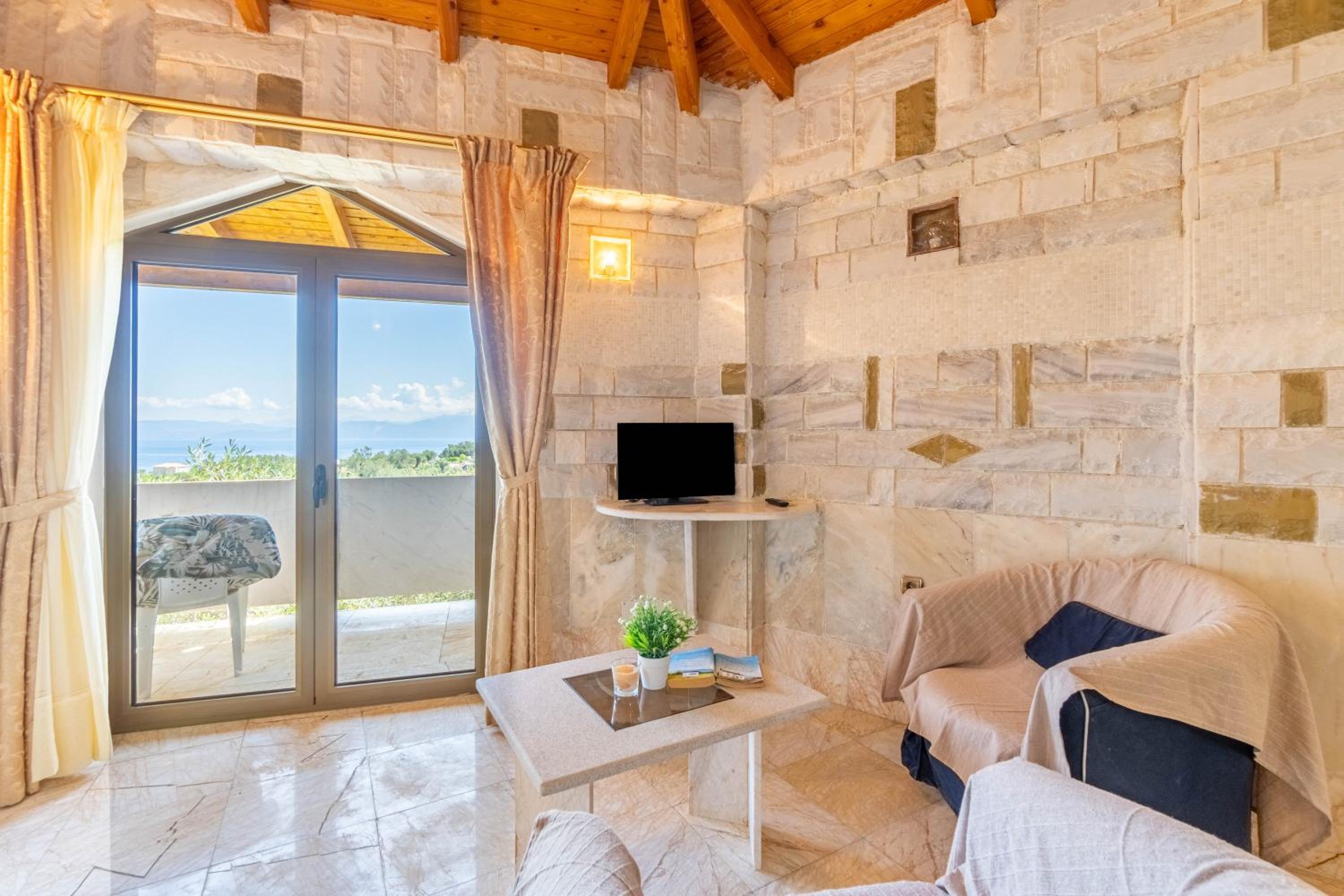Superior One-Bedroom Apartment with Balcony photo 1