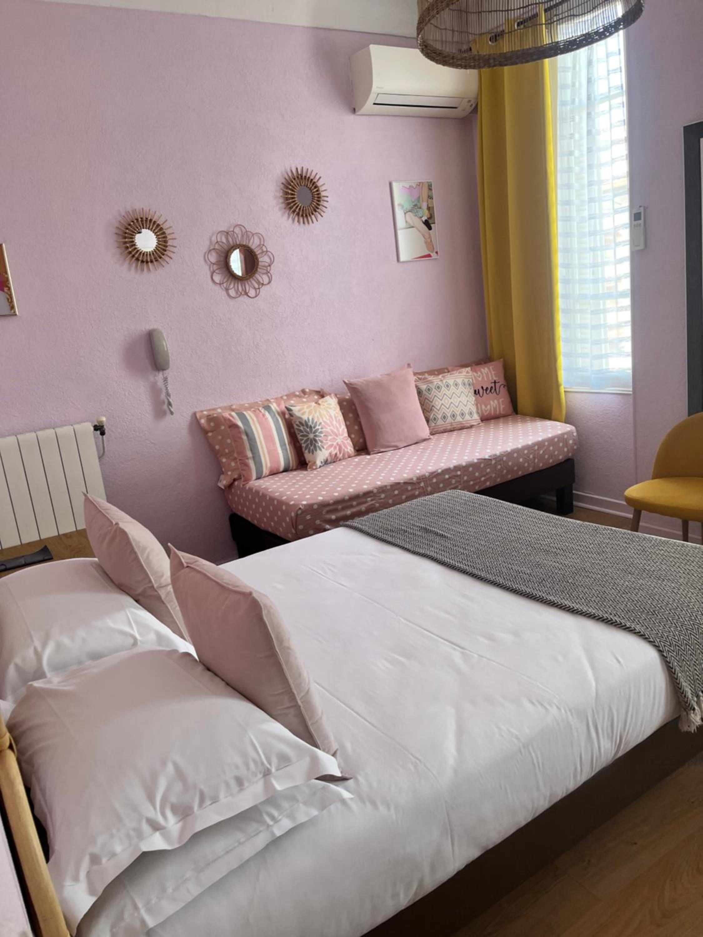 Classic Double Room with Courtyard View