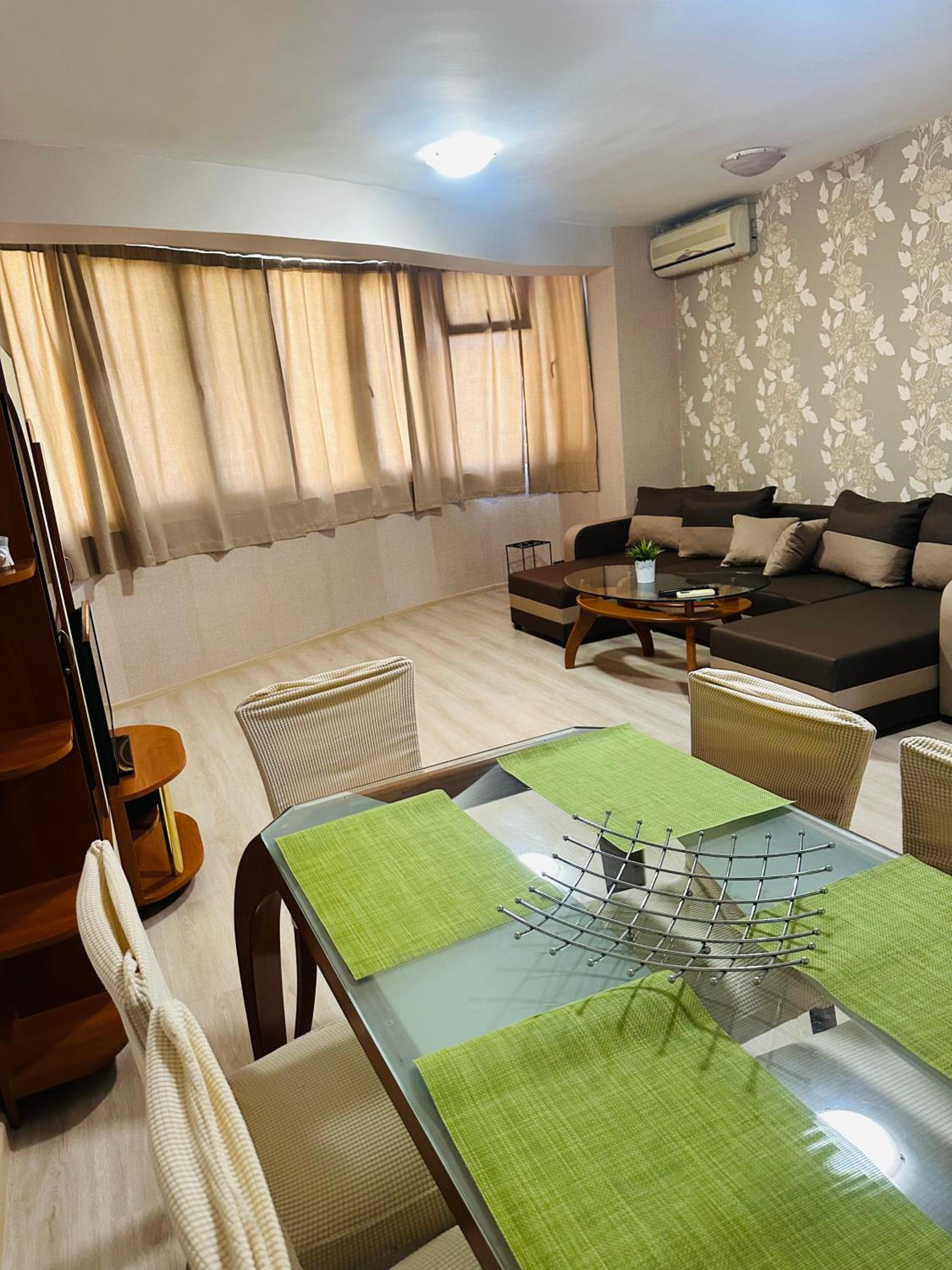 Two-Bedroom Apartment - Photo 7