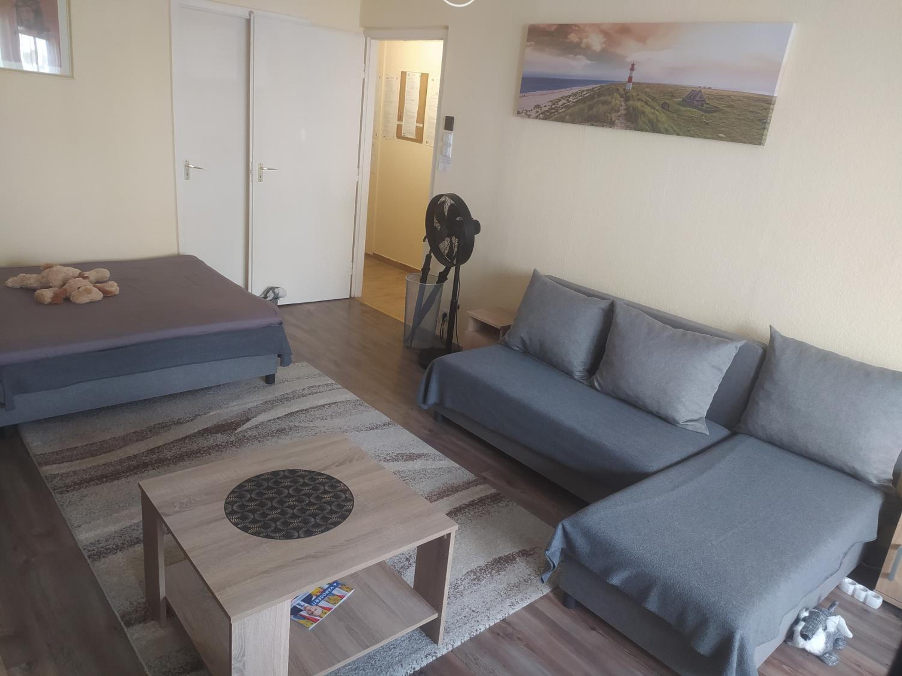 Two-Bedroom Apartment - Photo 2