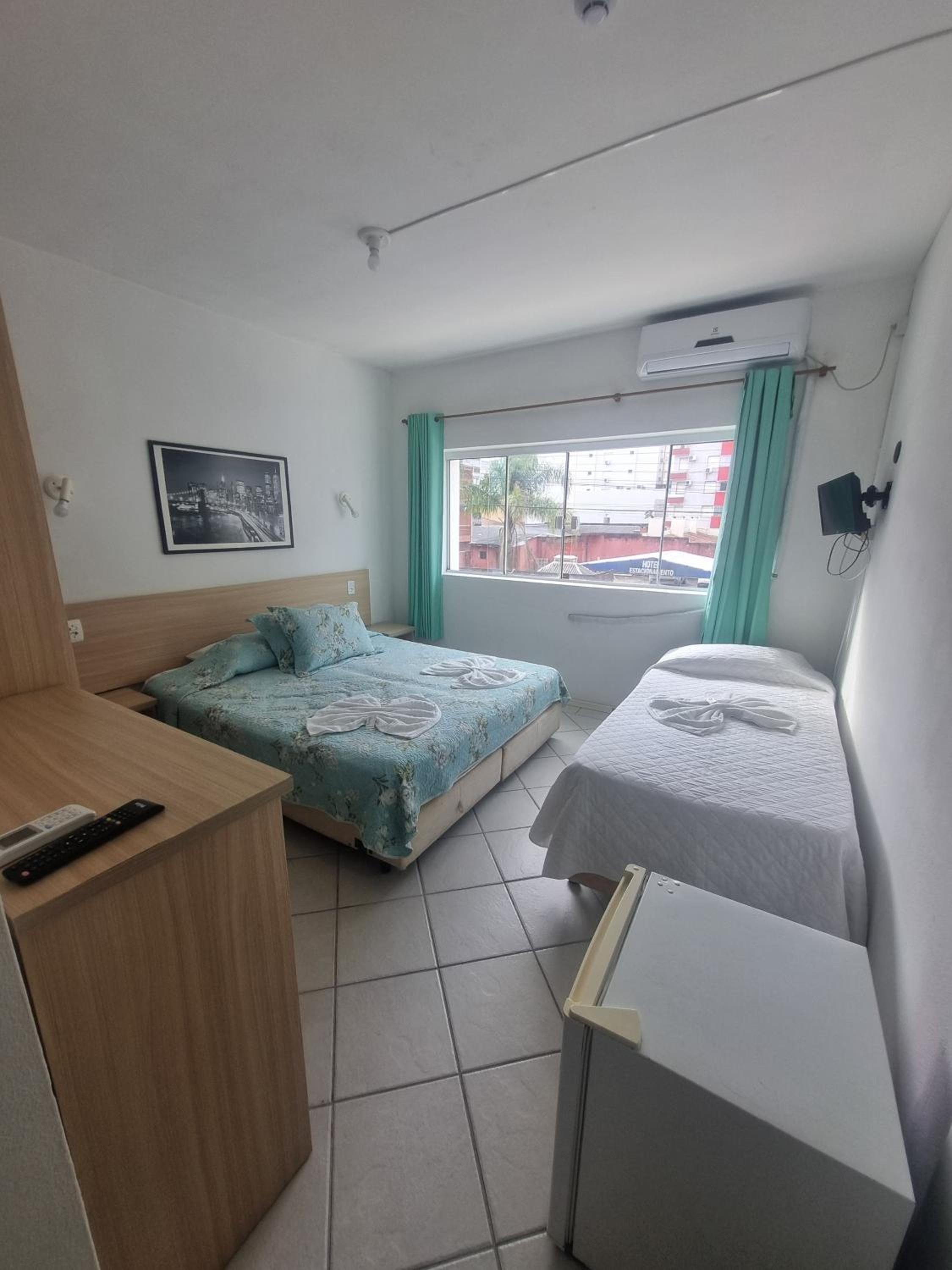 Quarto Triplo Lateral photo 1