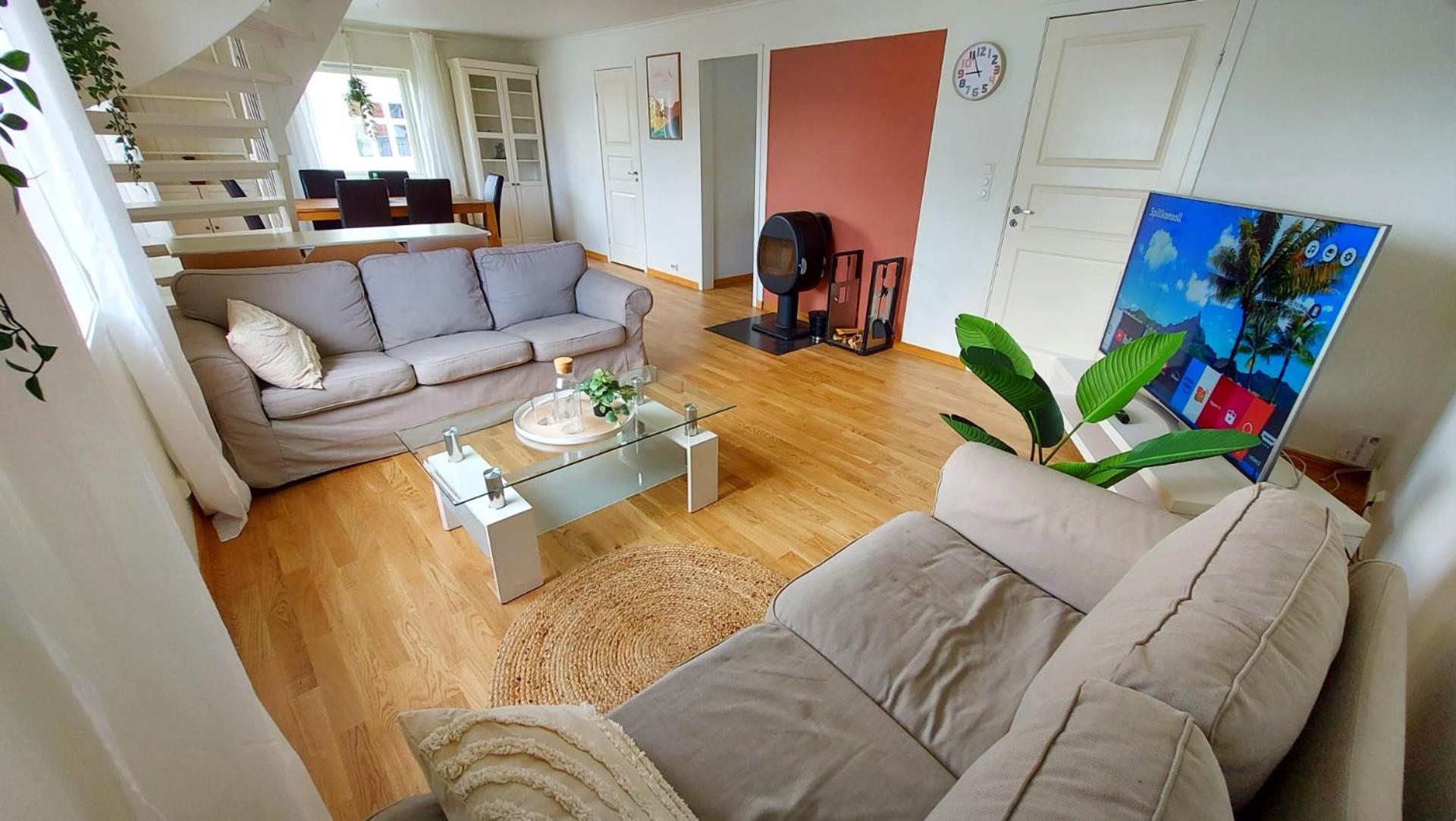 Three-Bedroom Apartment photo 1