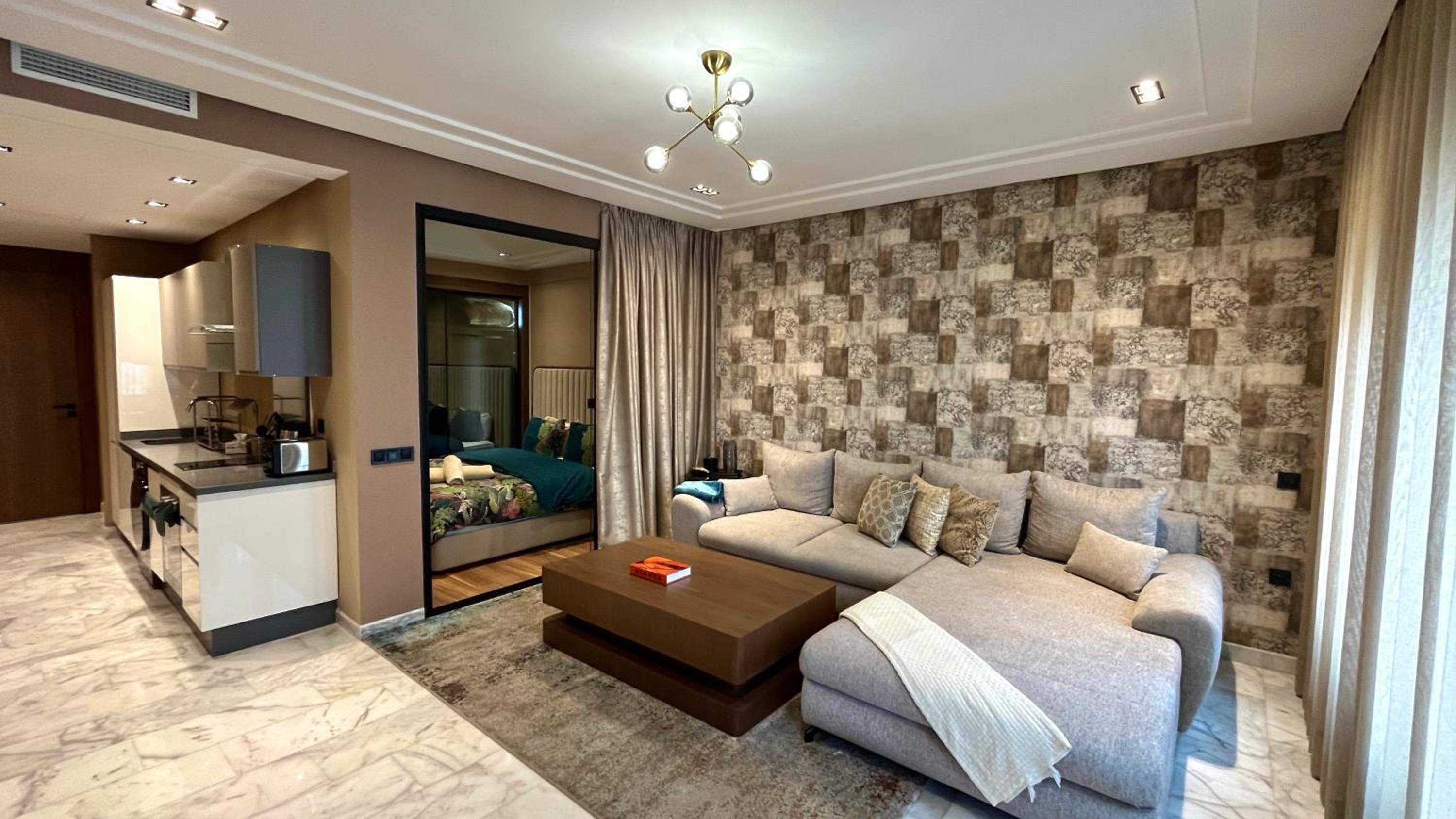Suite with City View photo 3