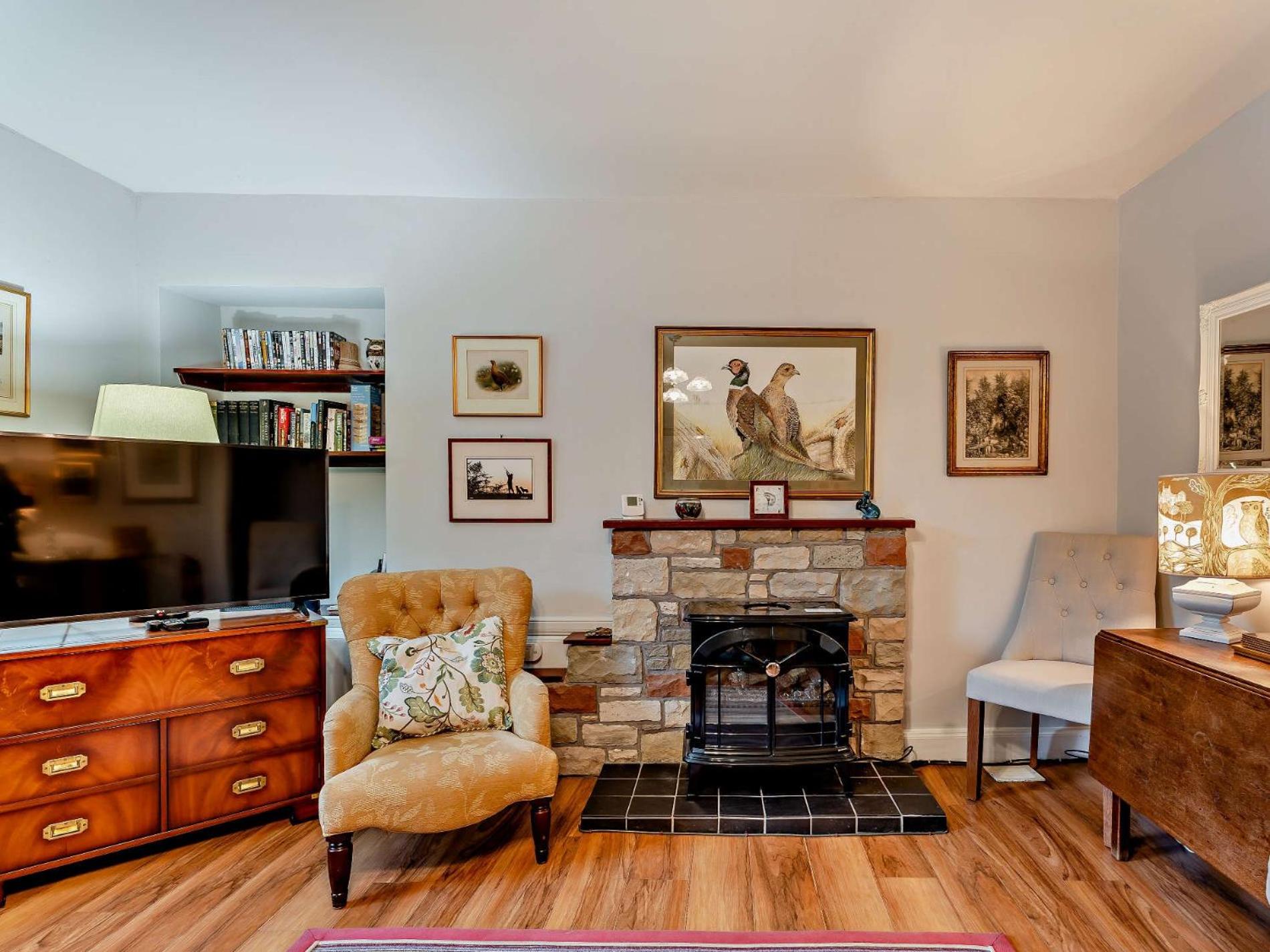 Two-Bedroom House photo 2