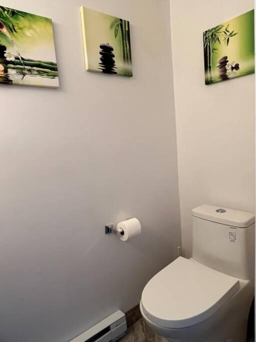 Three-Bedroom House photo 2