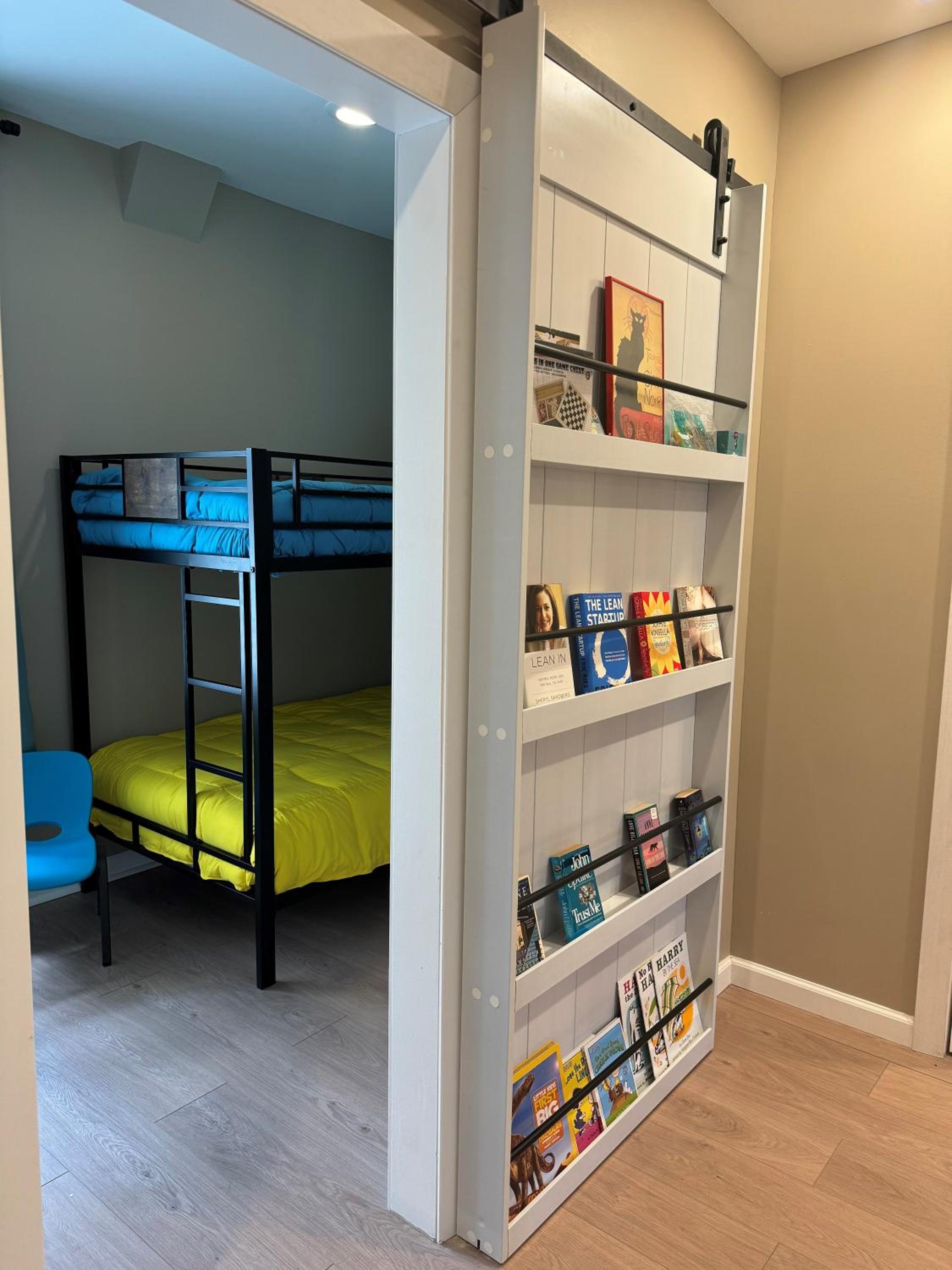 Three-Bedroom Deluxe Apartment photo 1