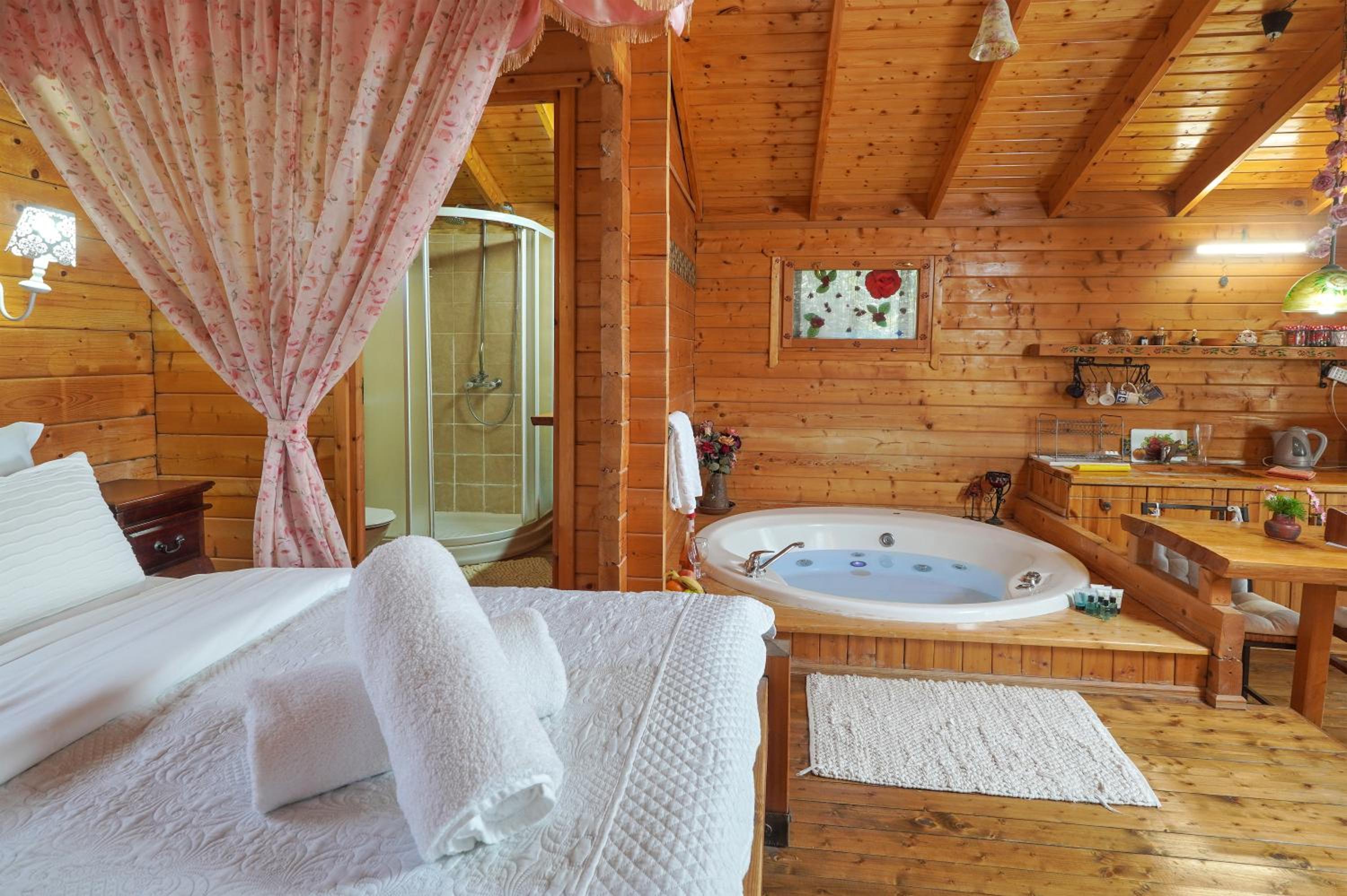 One-Bedroom Chalet photo 3
