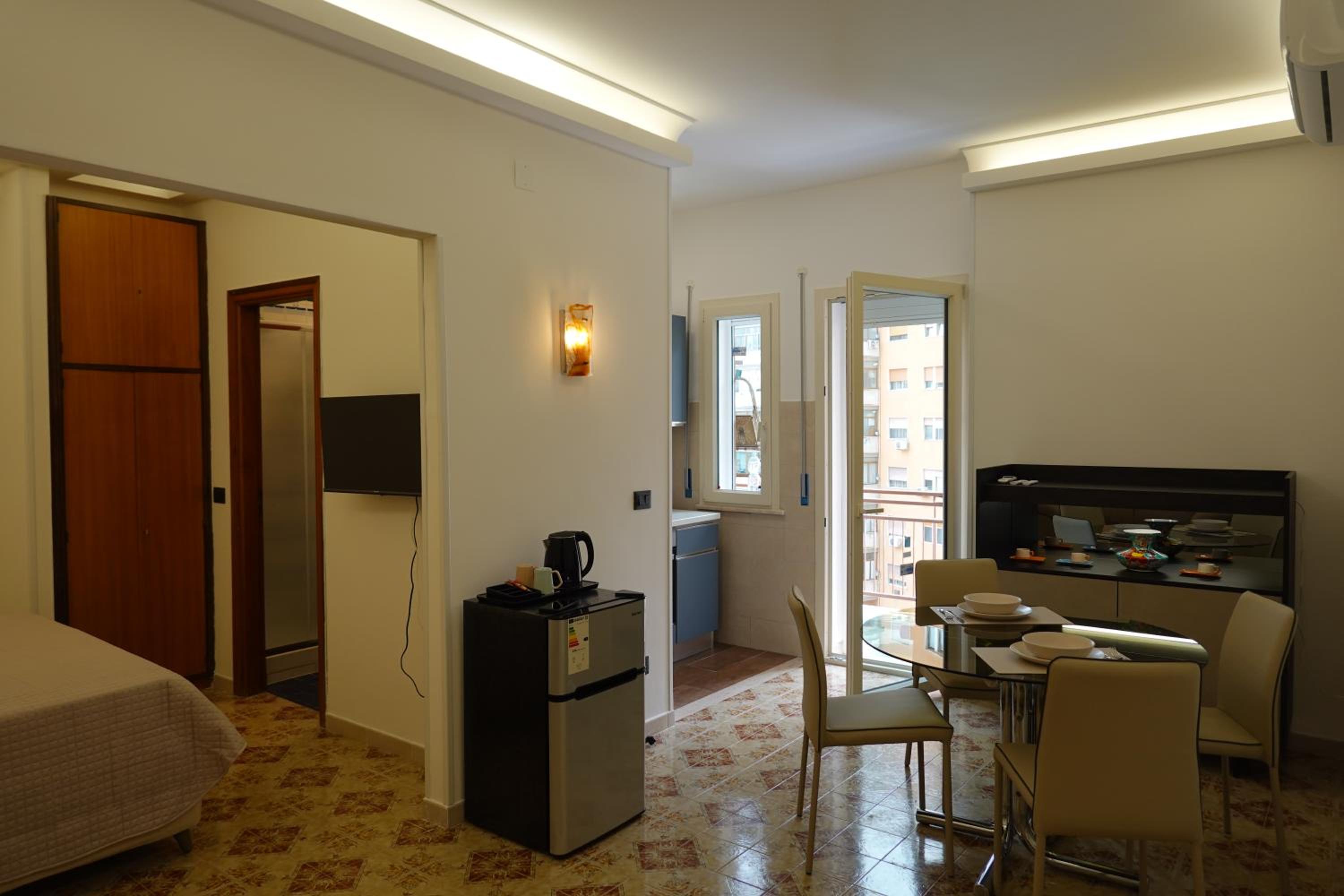 One-Bedroom Apartment