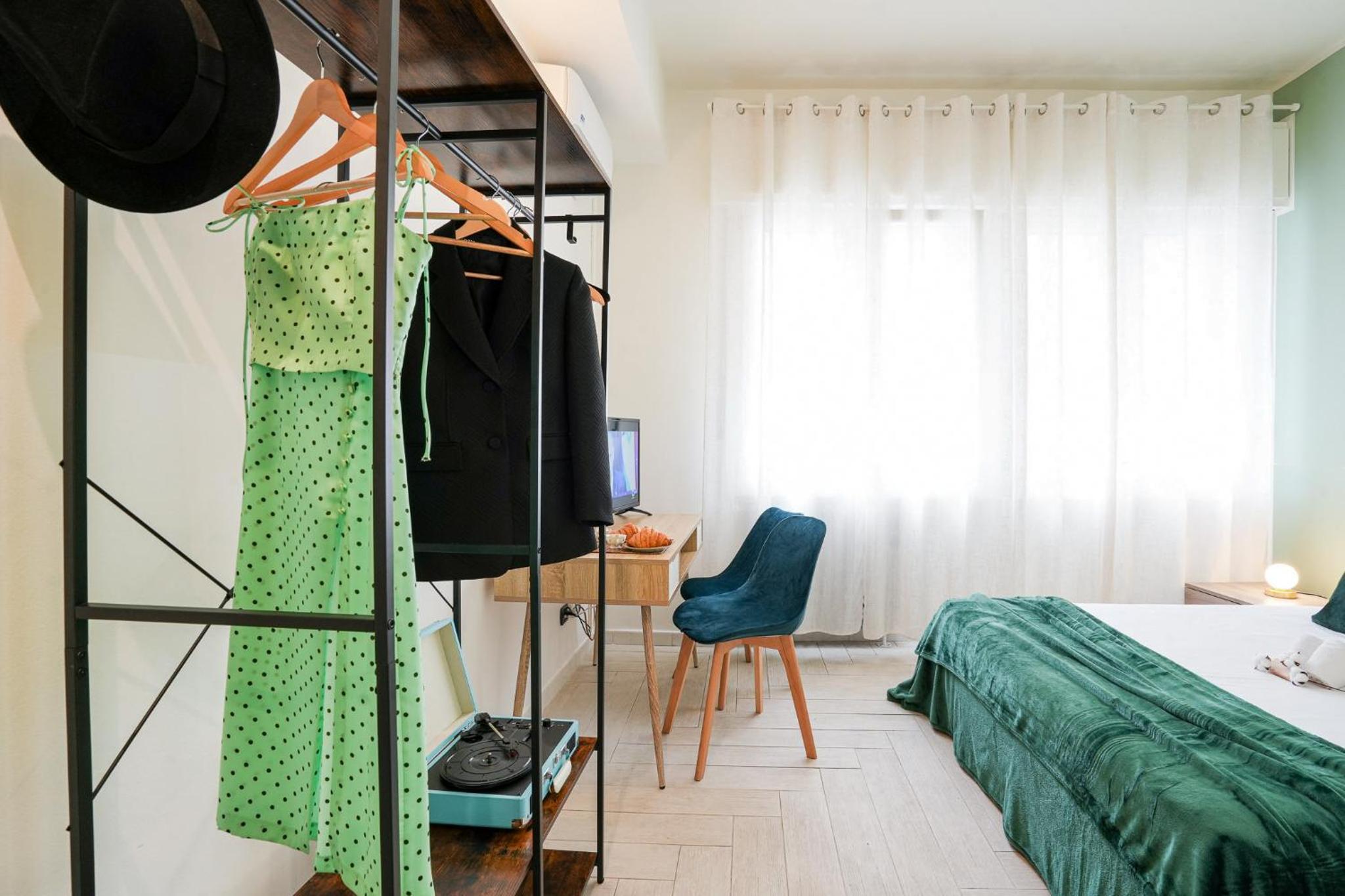 Standard Double Room - Photo 4