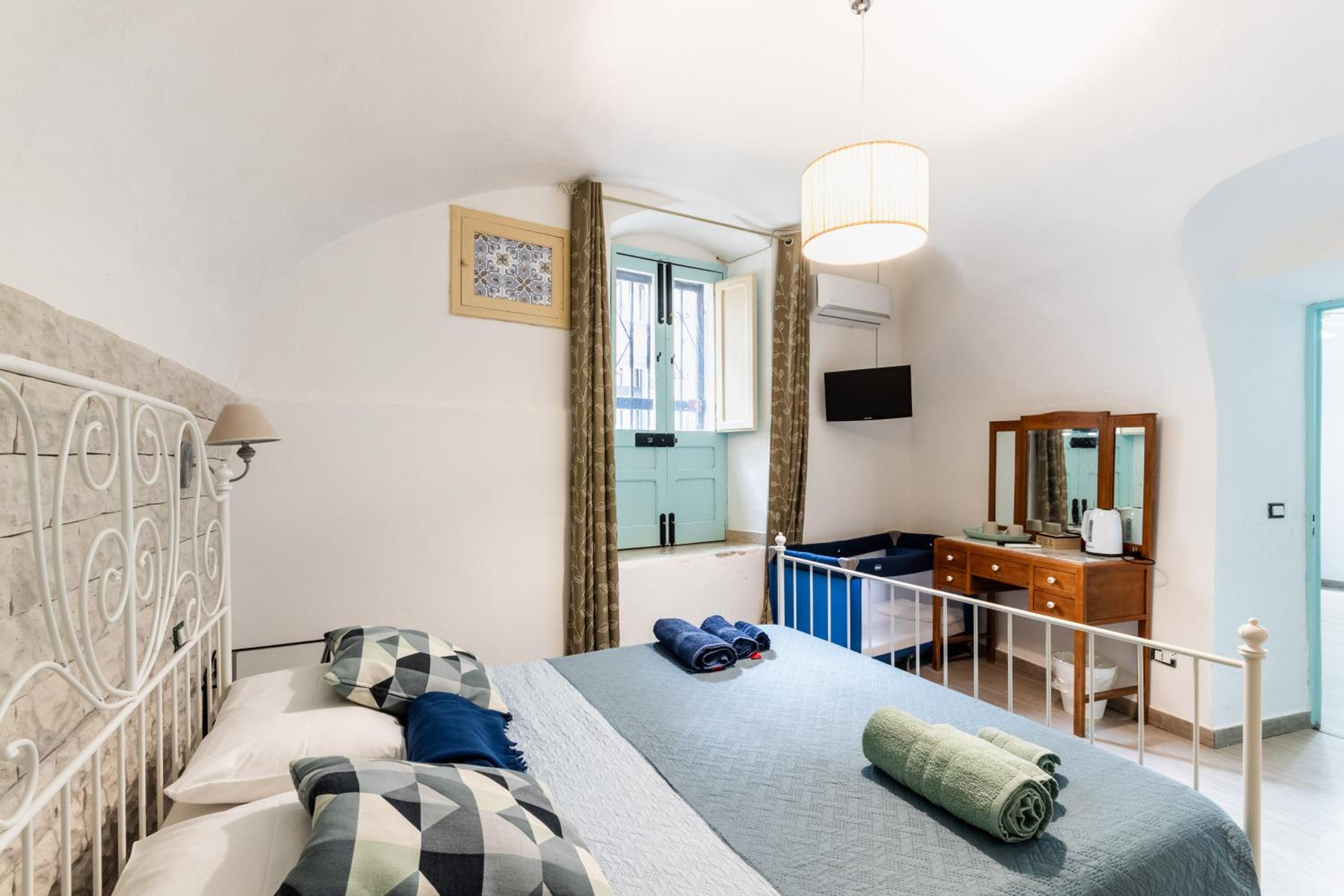 One-Bedroom House