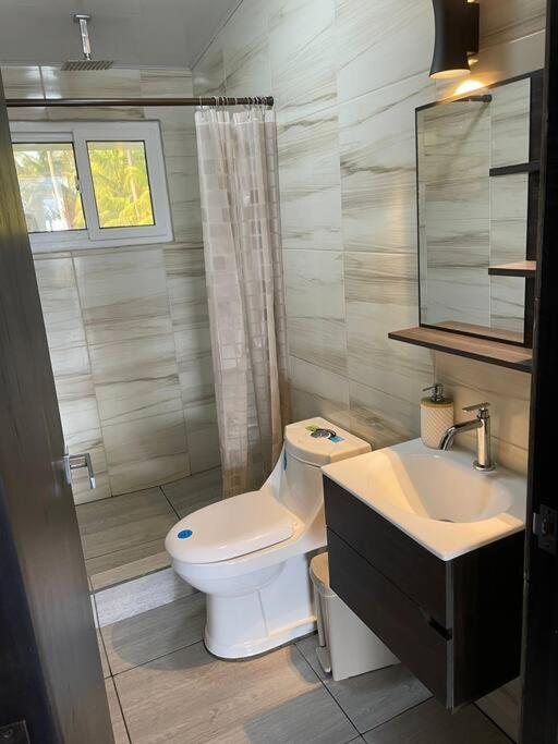 Four-Bedroom House photo 2