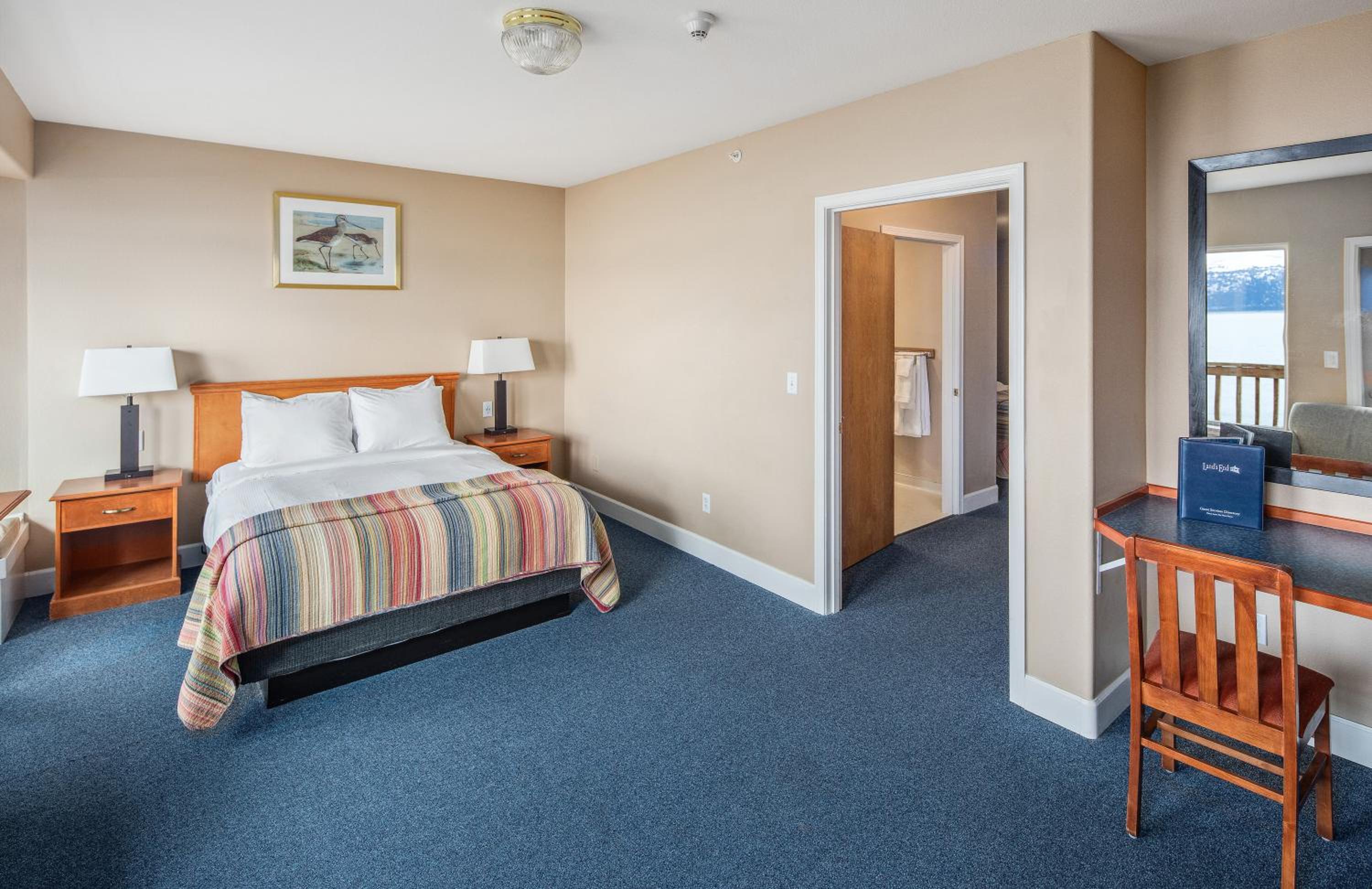 Deluxe Suite with Sea View photo 3