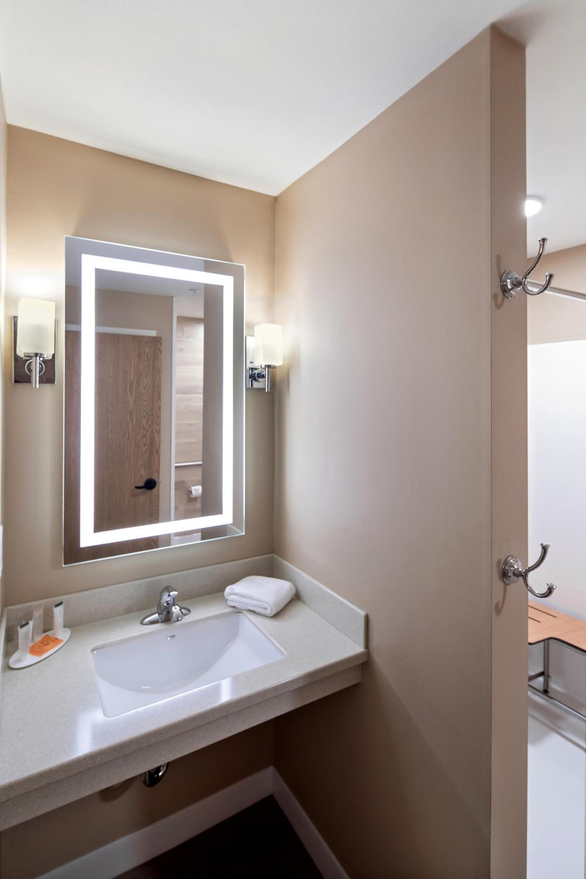 Superior Twin Room photo 3