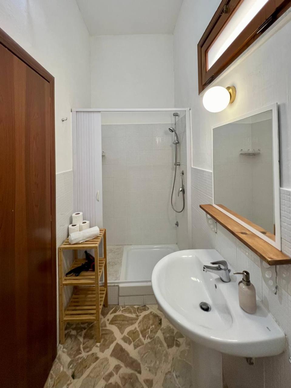 Studio Apartment with Sea View photo 2
