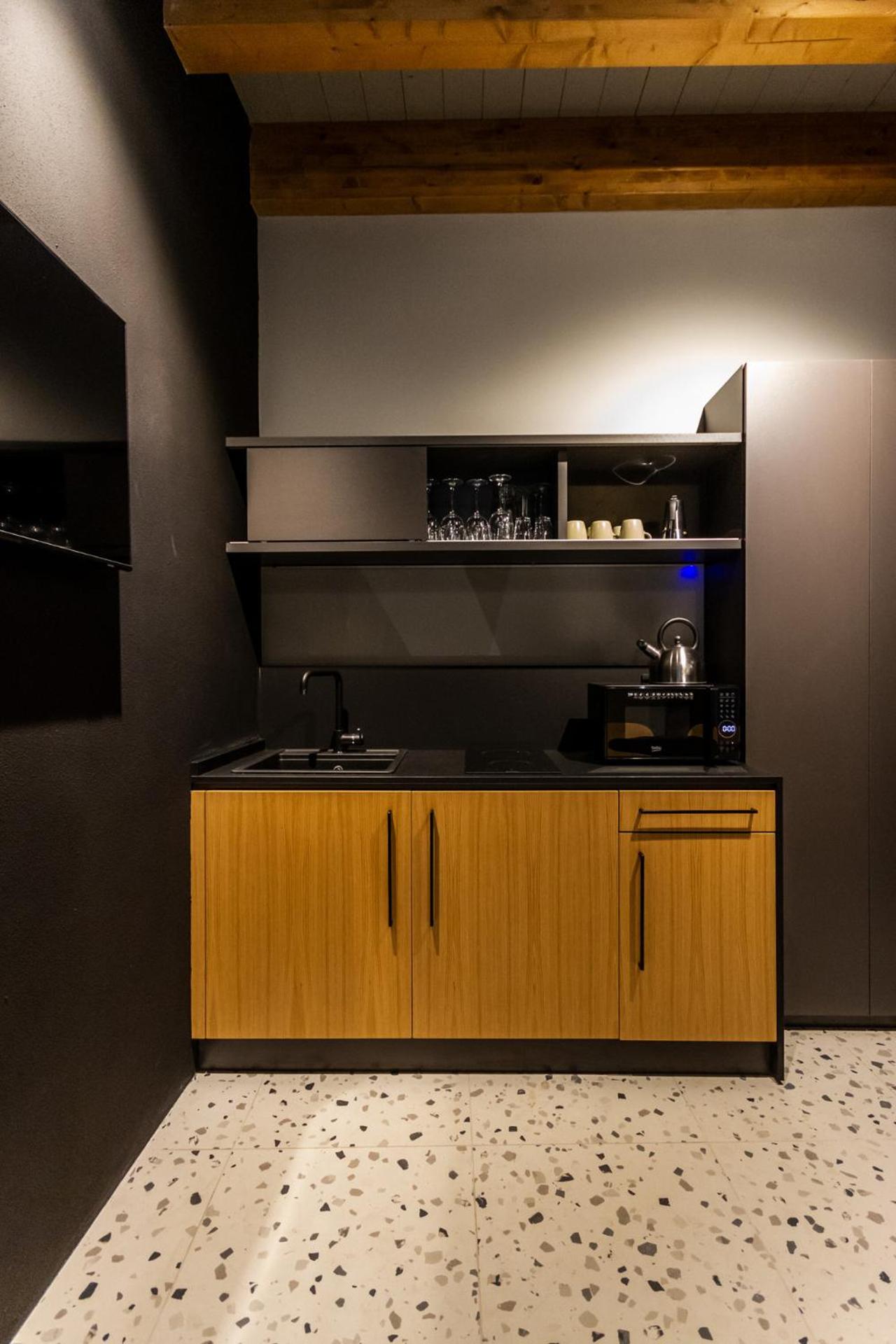 Studio Apartment photo 3