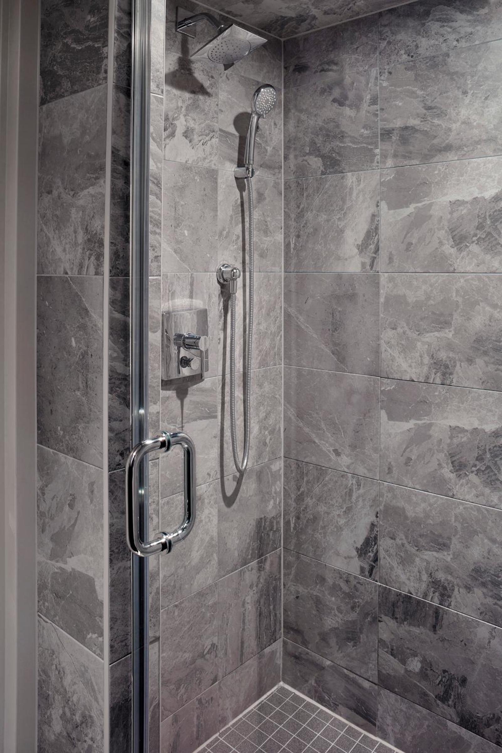 King Room with Spa Bath and Falls View
