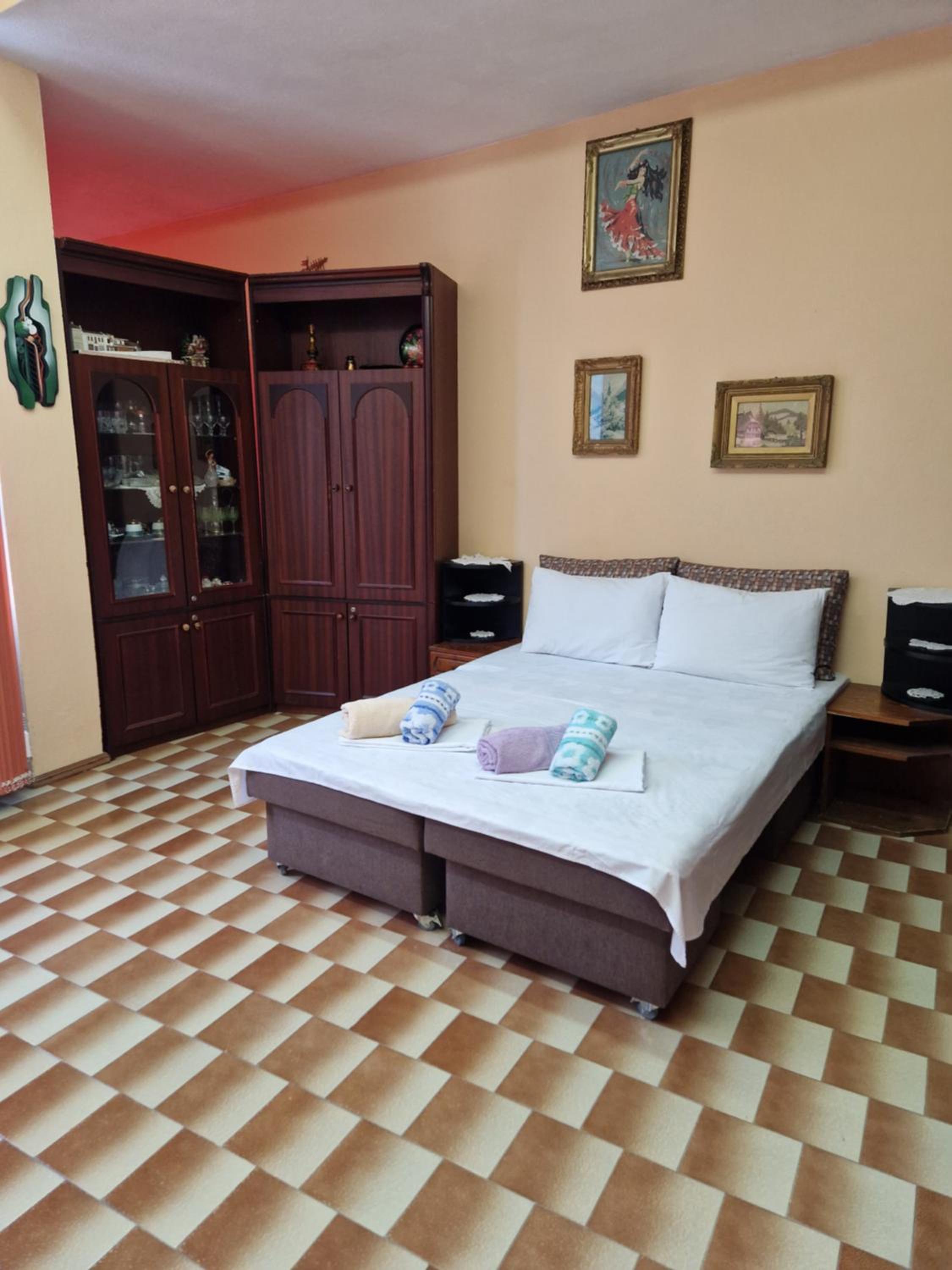Apartment with Sea View - Photo 4