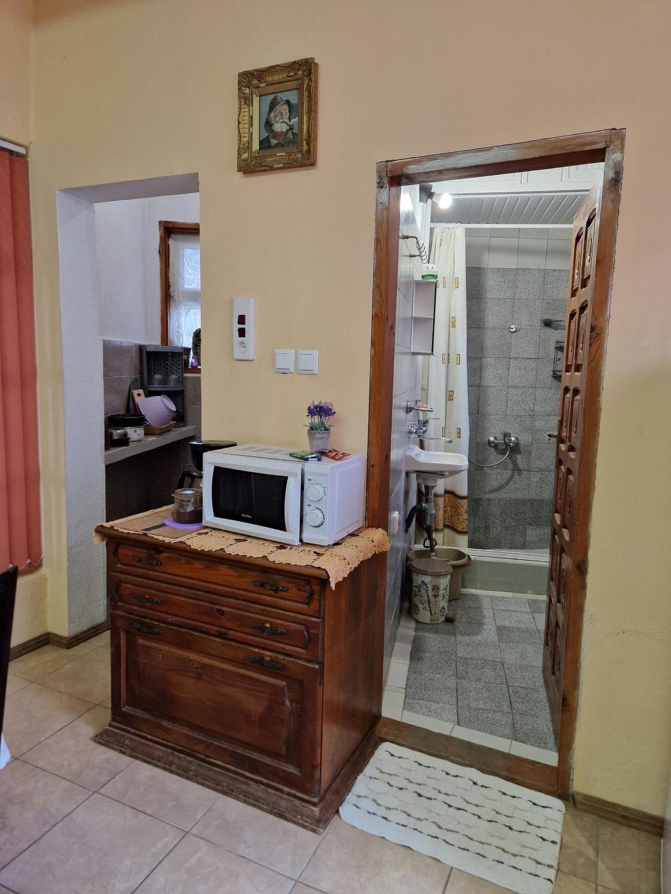 Apartment with Sea View - Photo 7