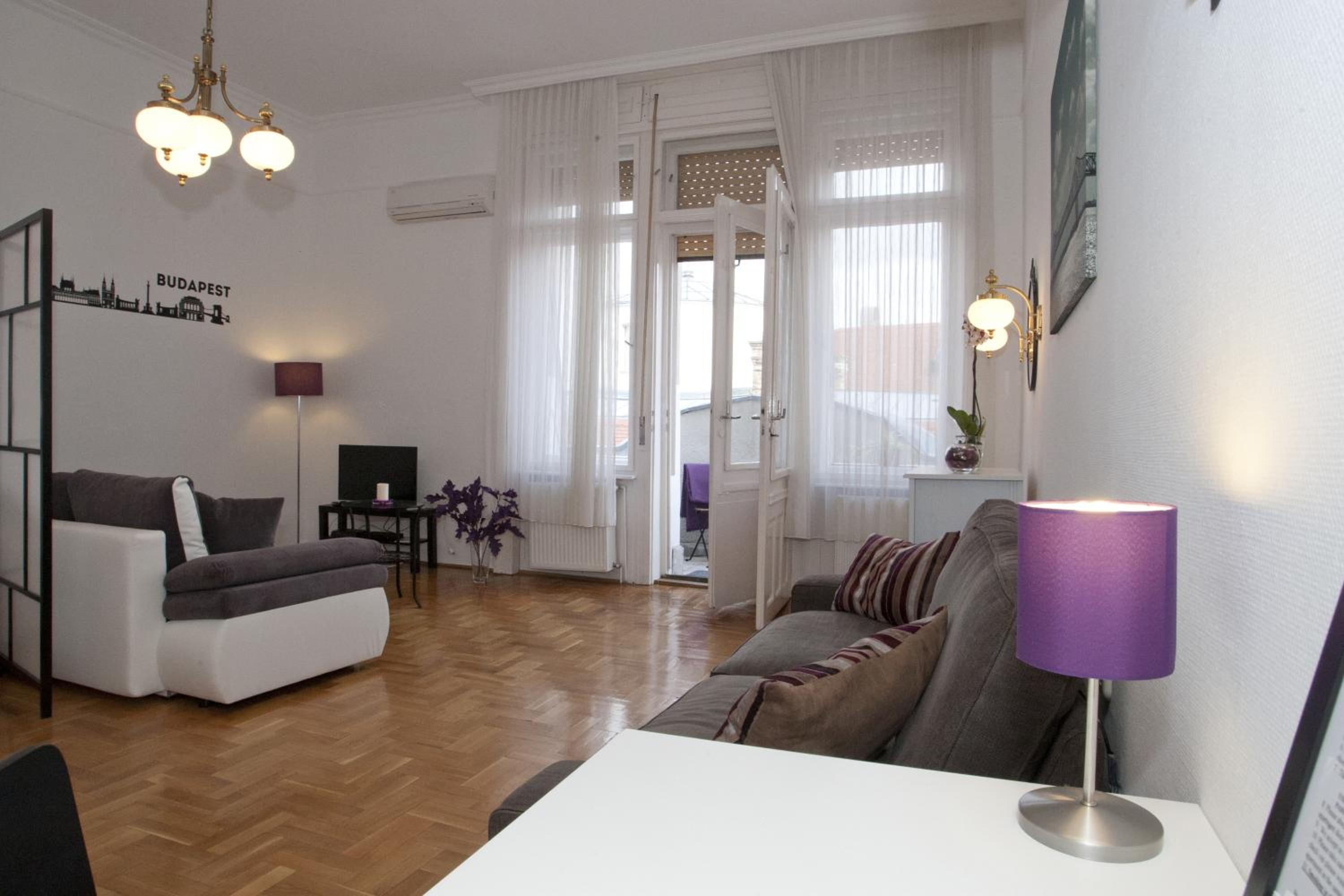 Apartment with Balcony - Photo 1