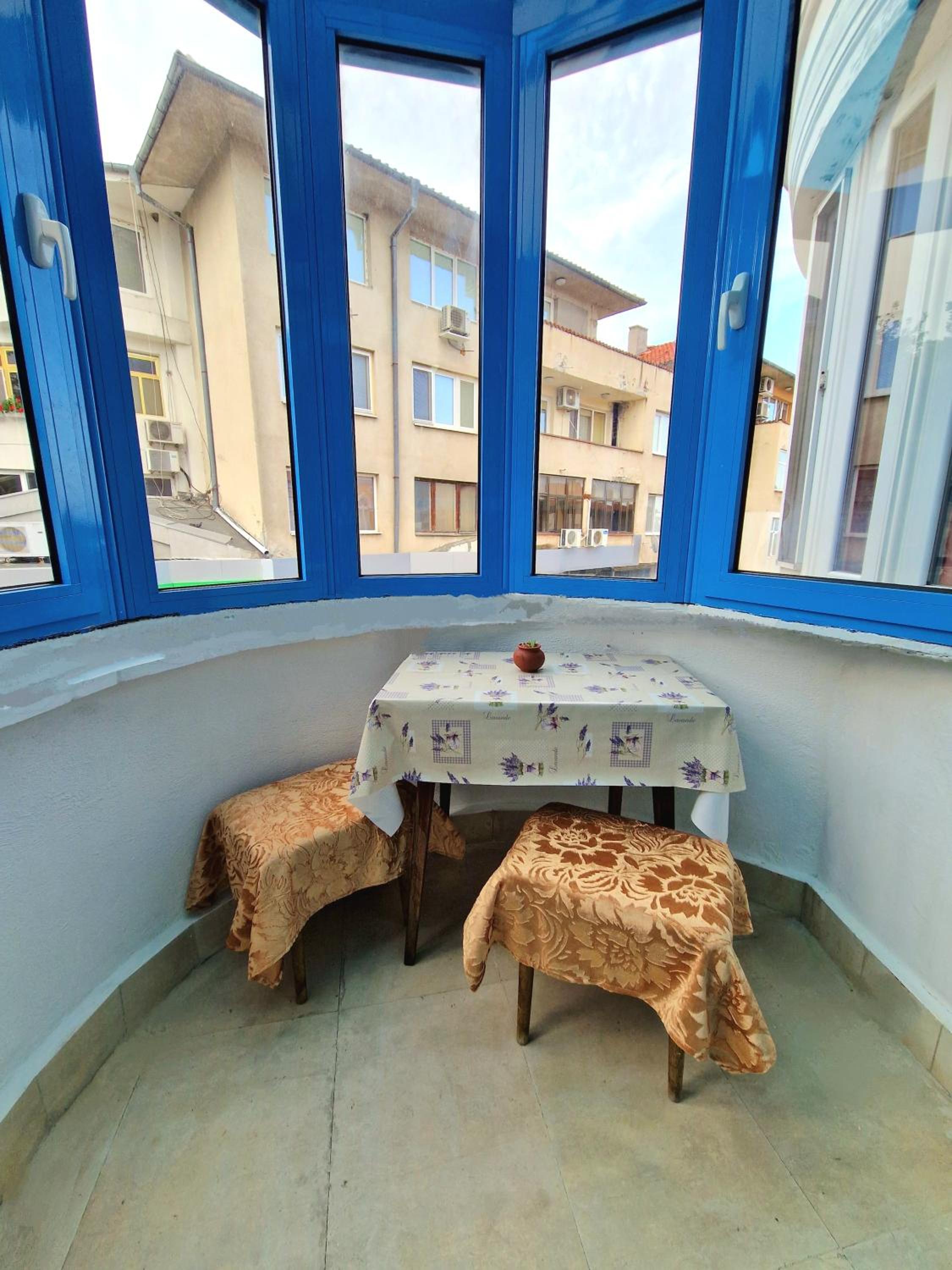 Apartment with Sea View - Photo 11
