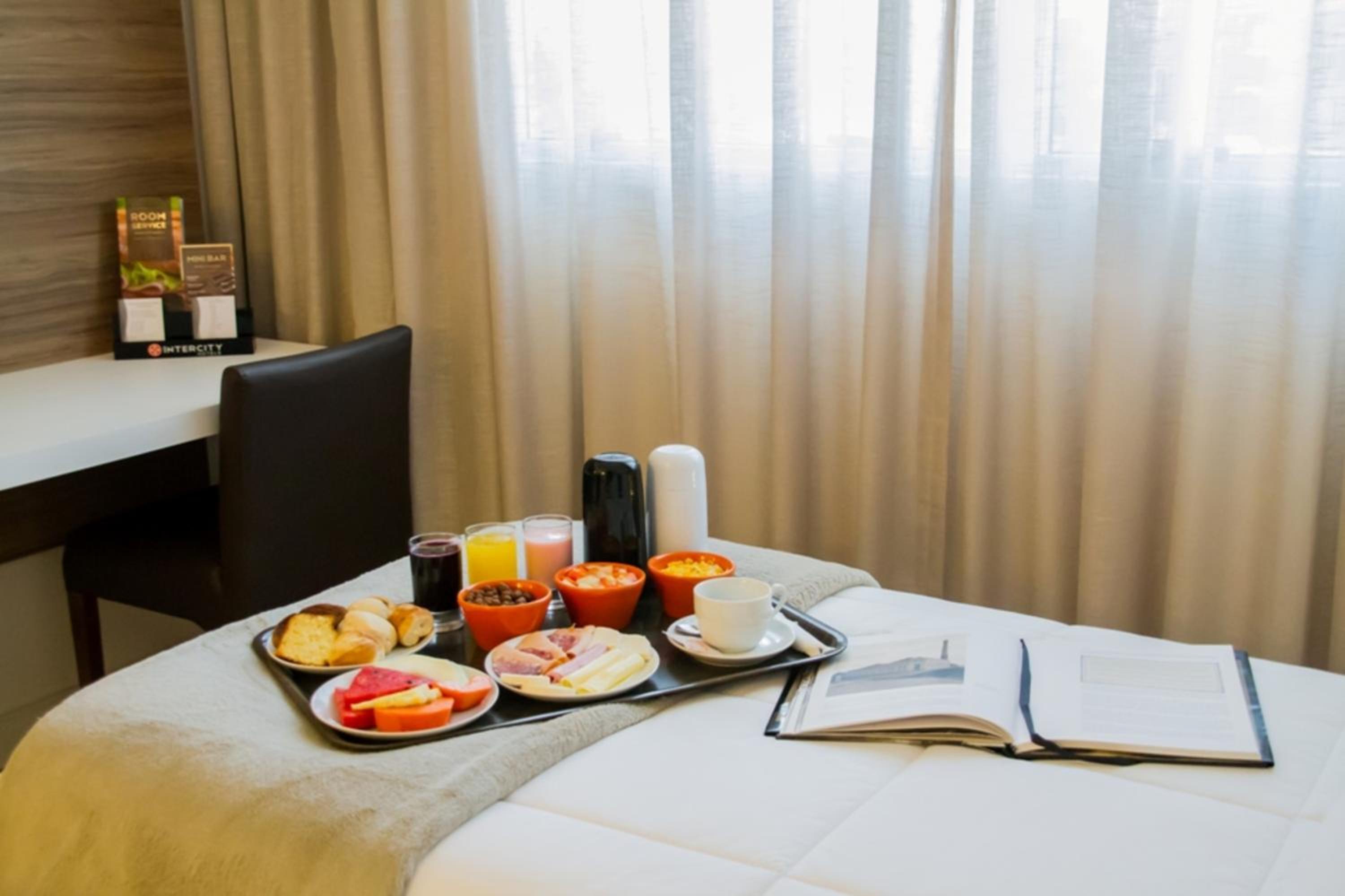 Deluxe Twin Room 2 single beds photo 2