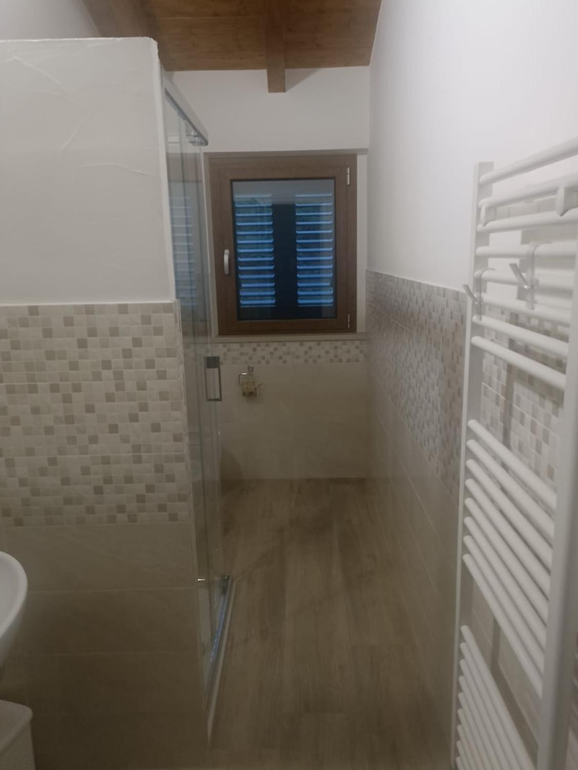 Double Room With Shared Bathroom photo 2