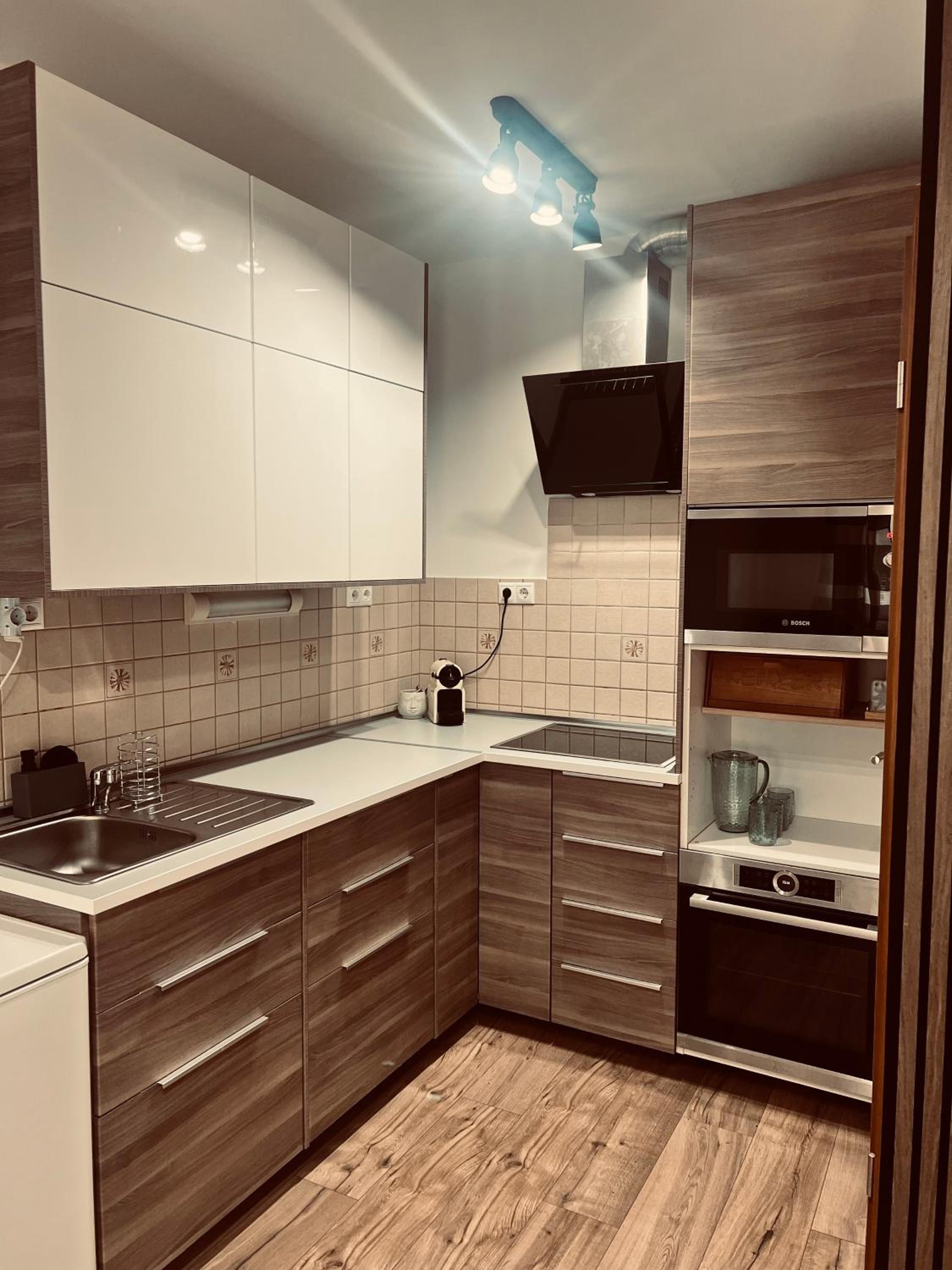 One-Bedroom Premium Apartment - Photo 4