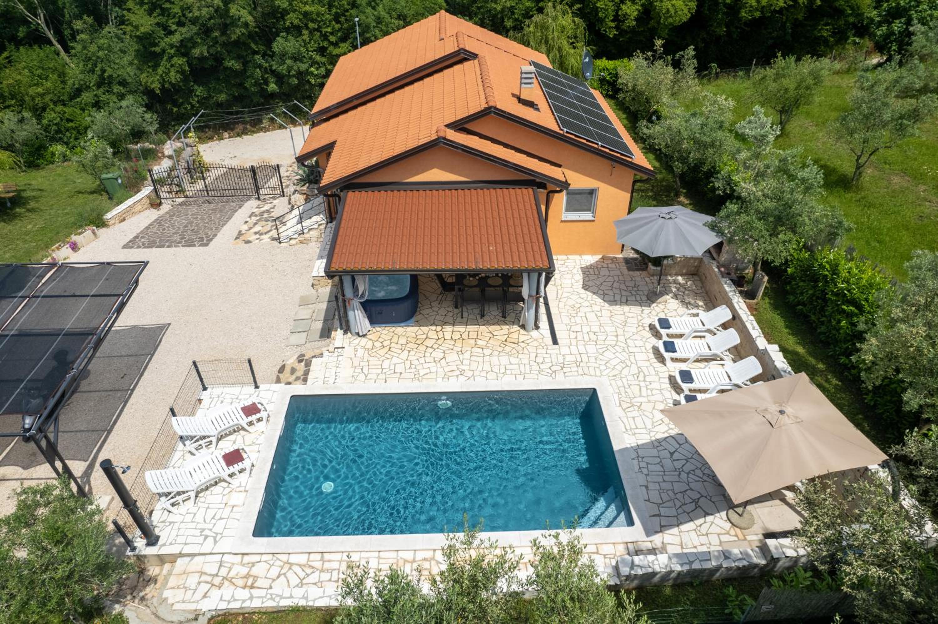 Villa with Private Pool photo 3