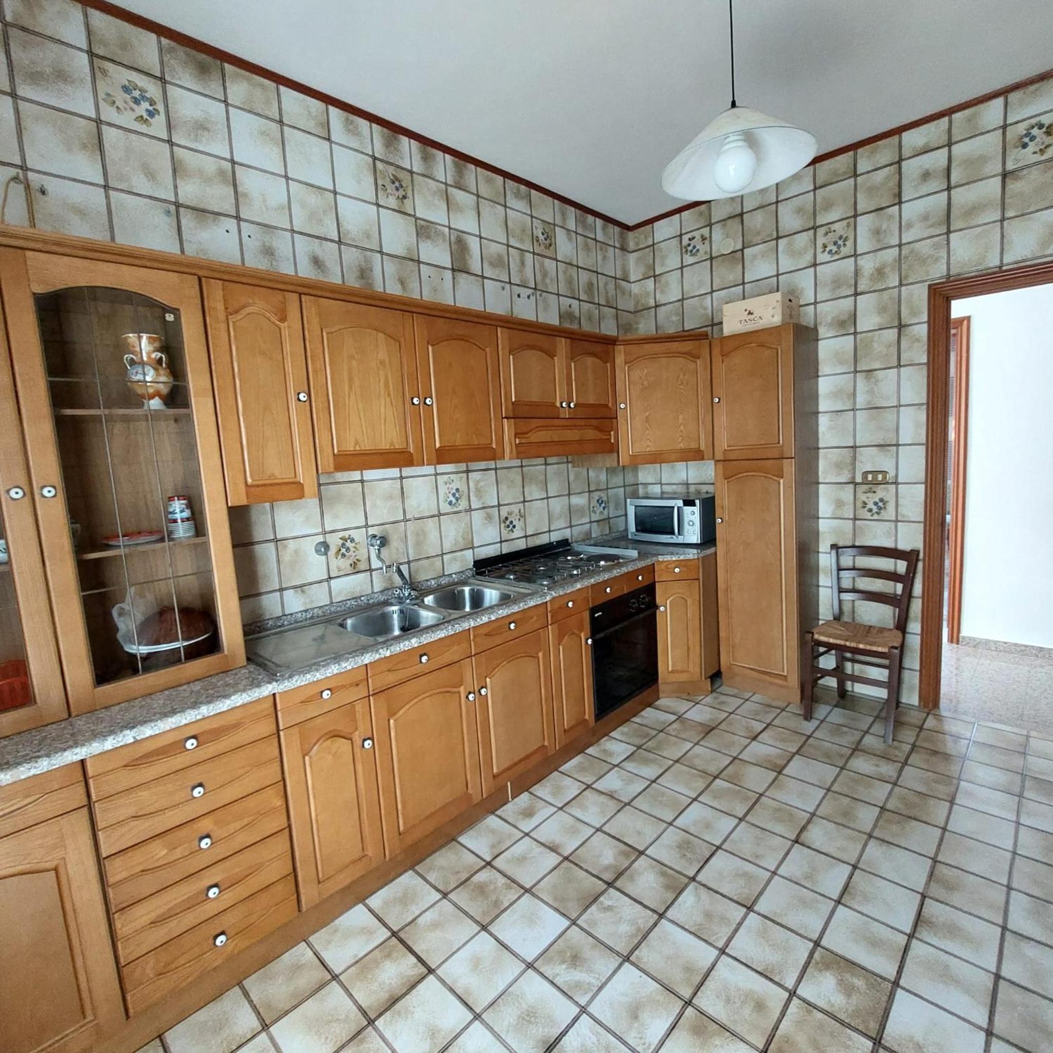 Three-Bedroom Apartment with View photo 2