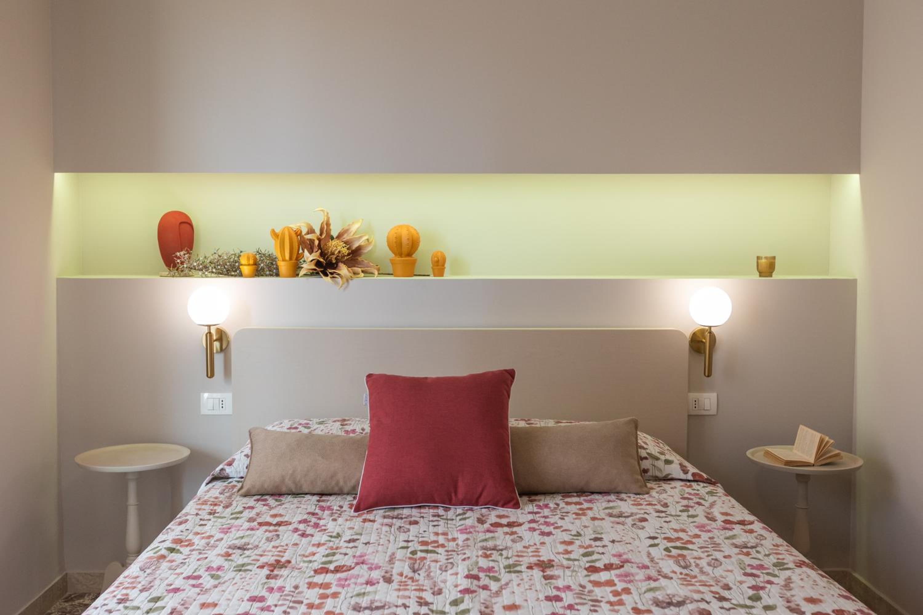 King Room with Balcony photo 2