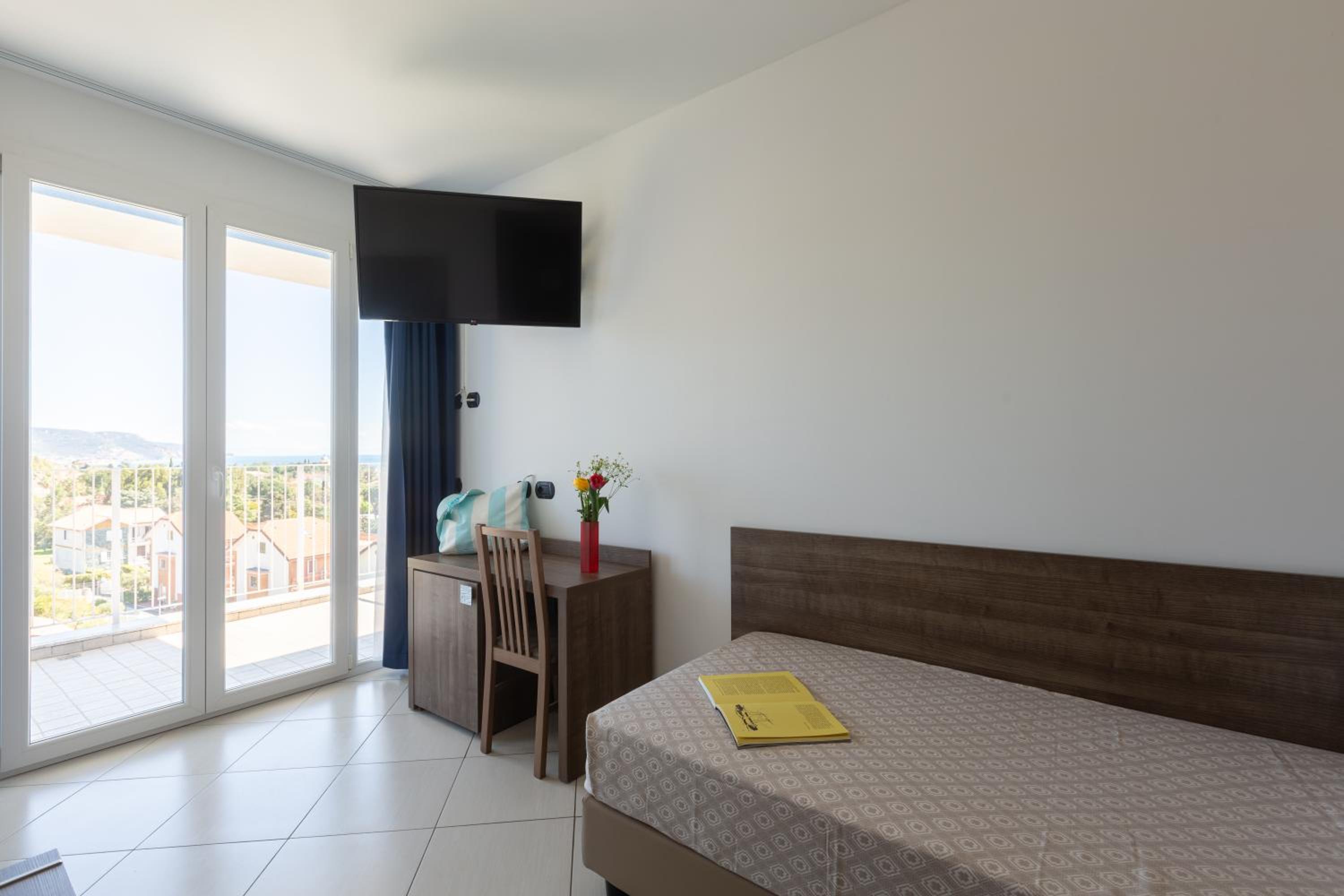 Standard Single Room photo 3
