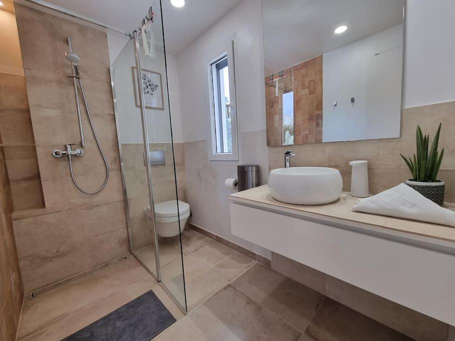 Two-Bedroom House photo 3