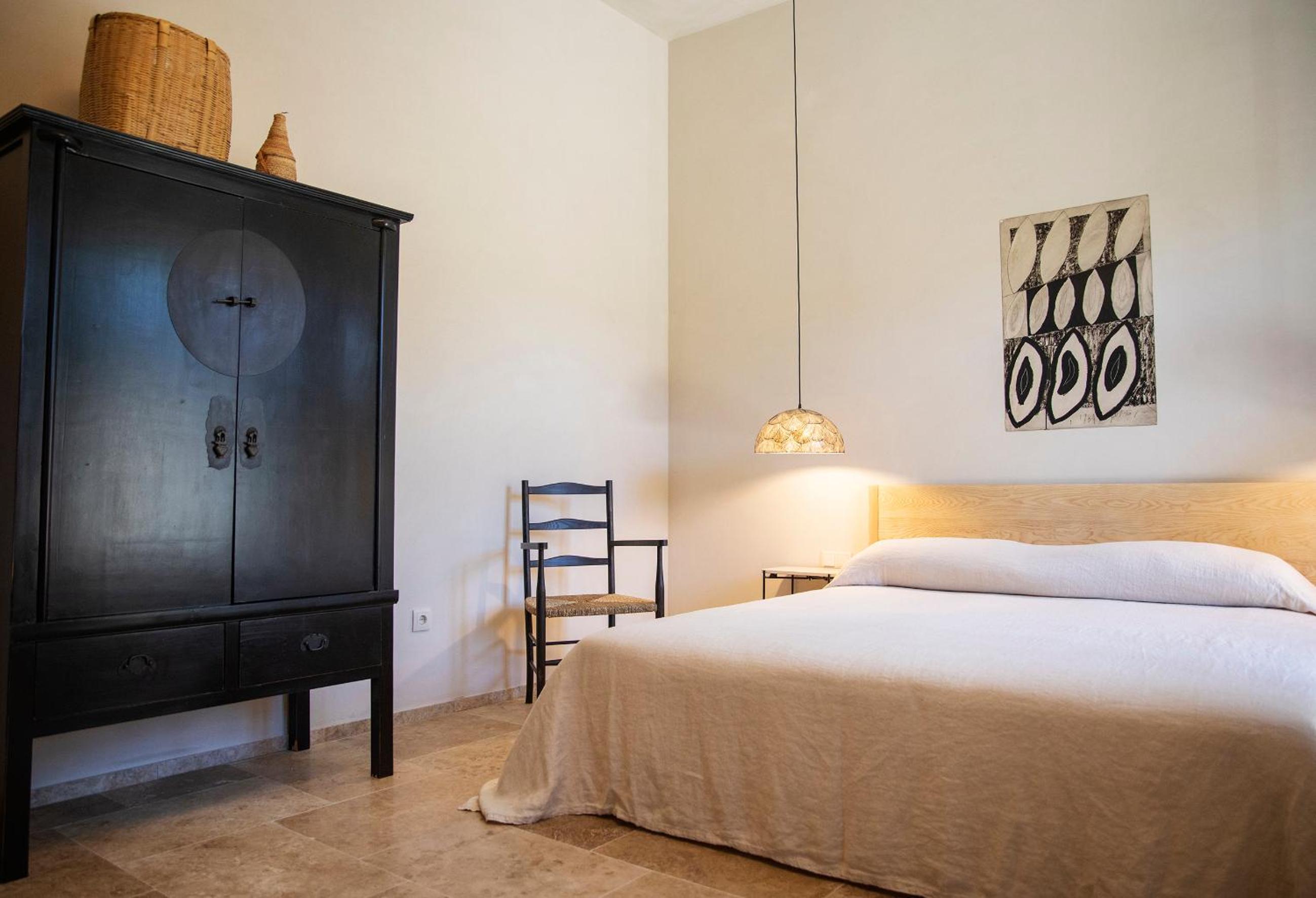 Deluxe King Room photo 2