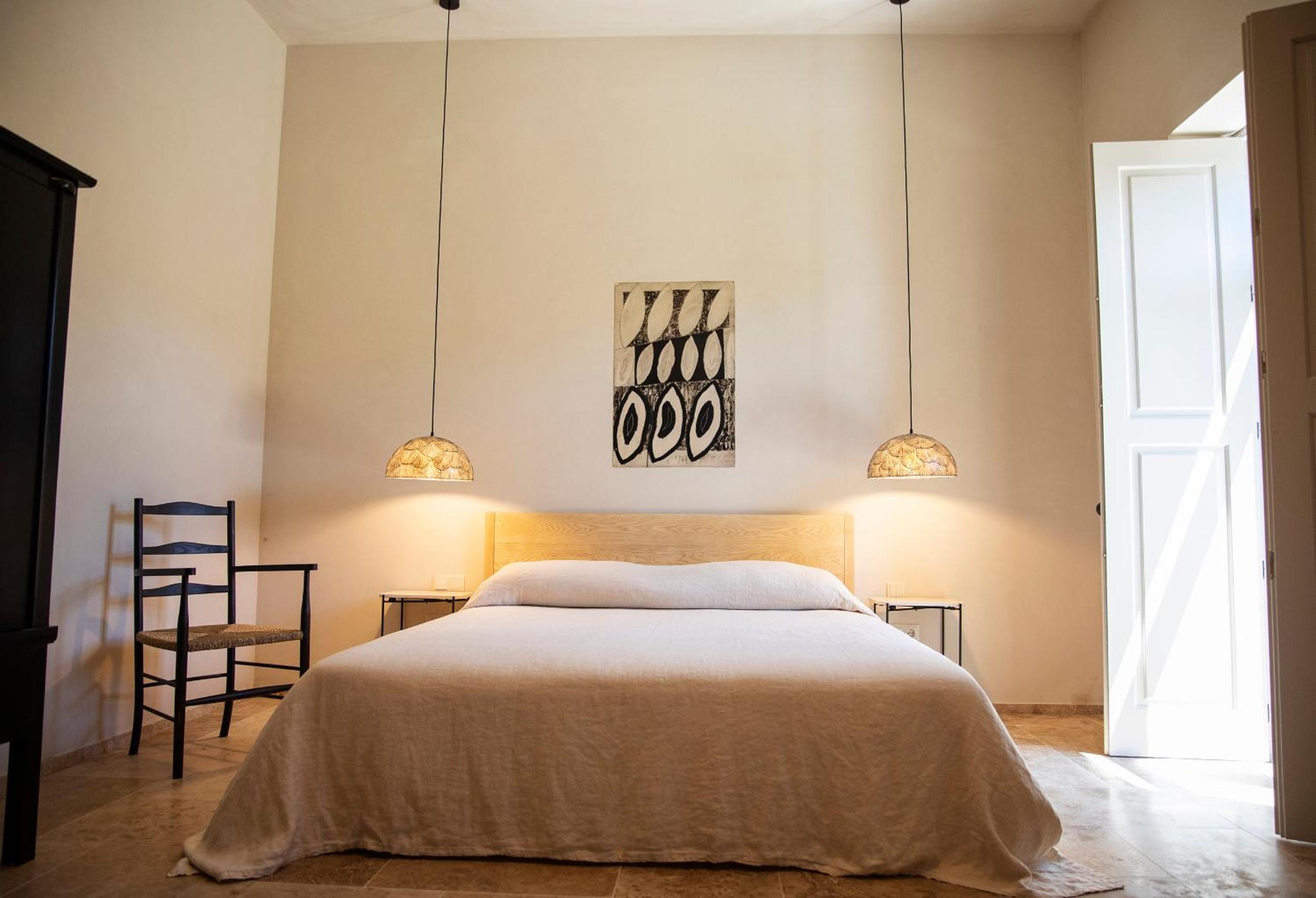 Deluxe King Room photo 1