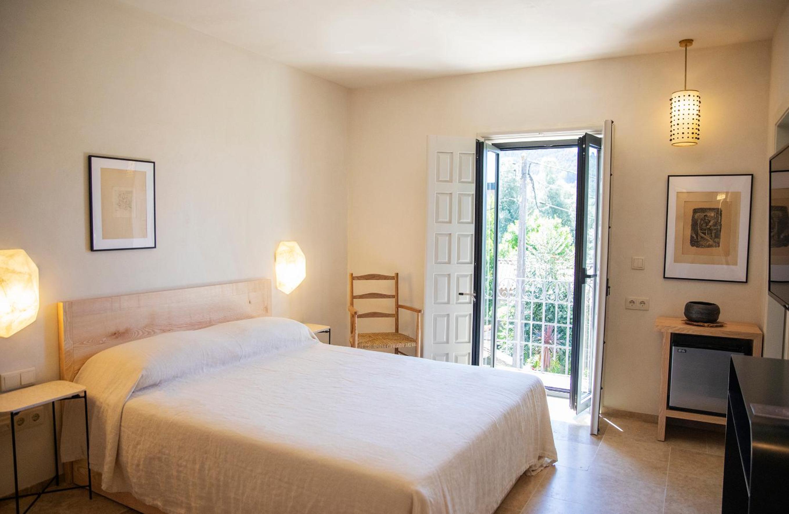 Double Room with Balcony photo 3