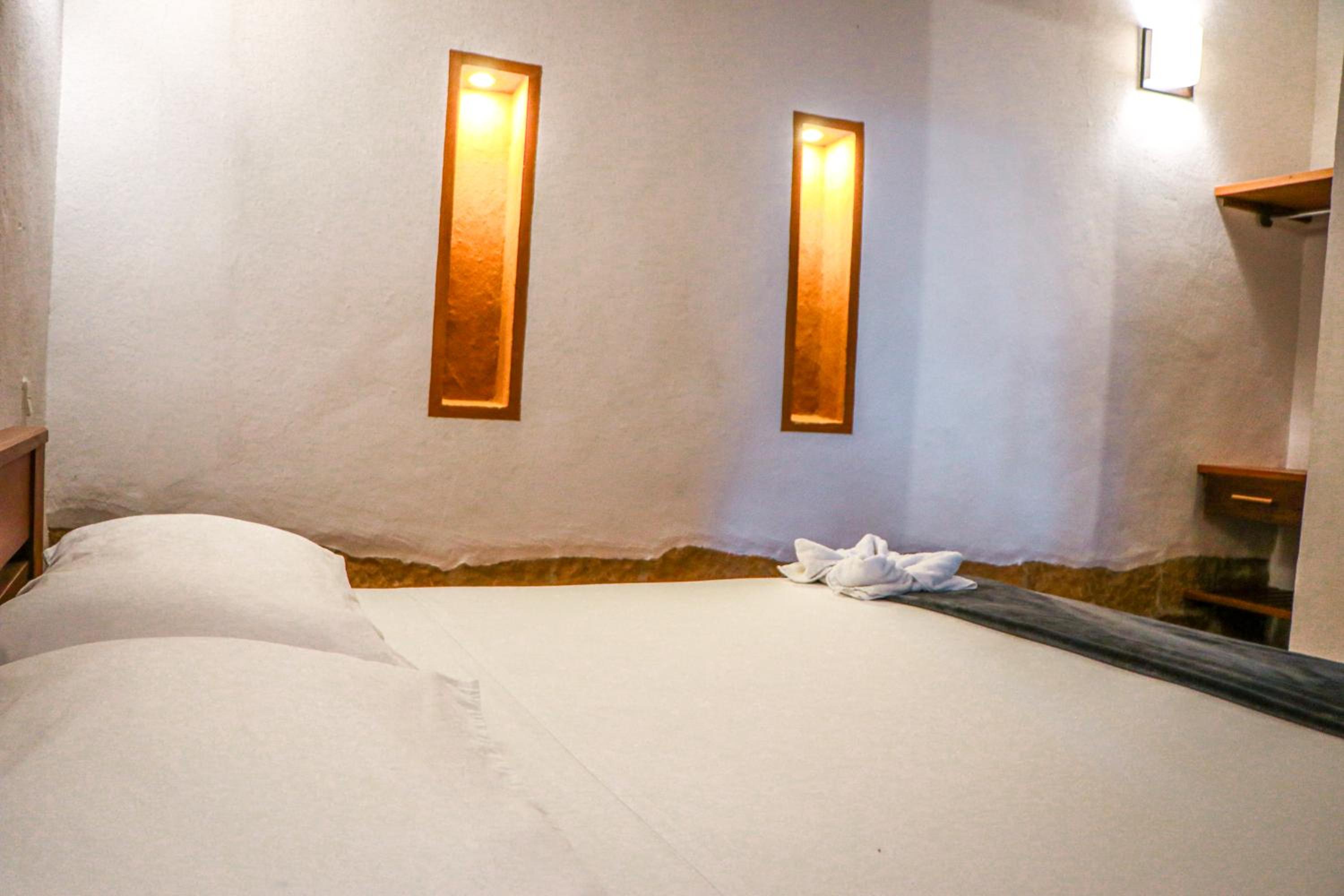 Double Room with Extra Bed photo 2