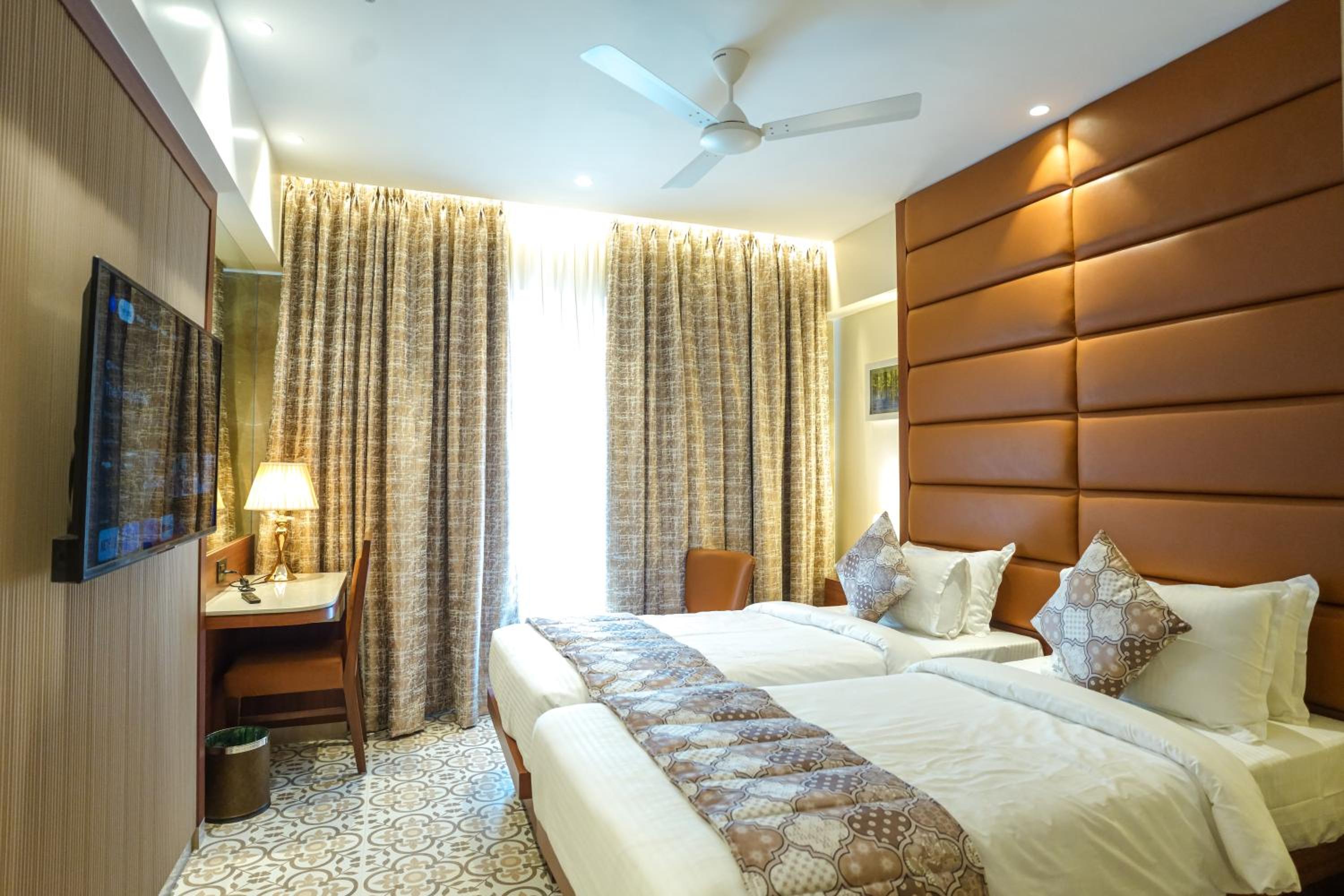 Standard Twin Room