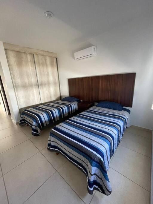 Three-Bedroom House photo 1