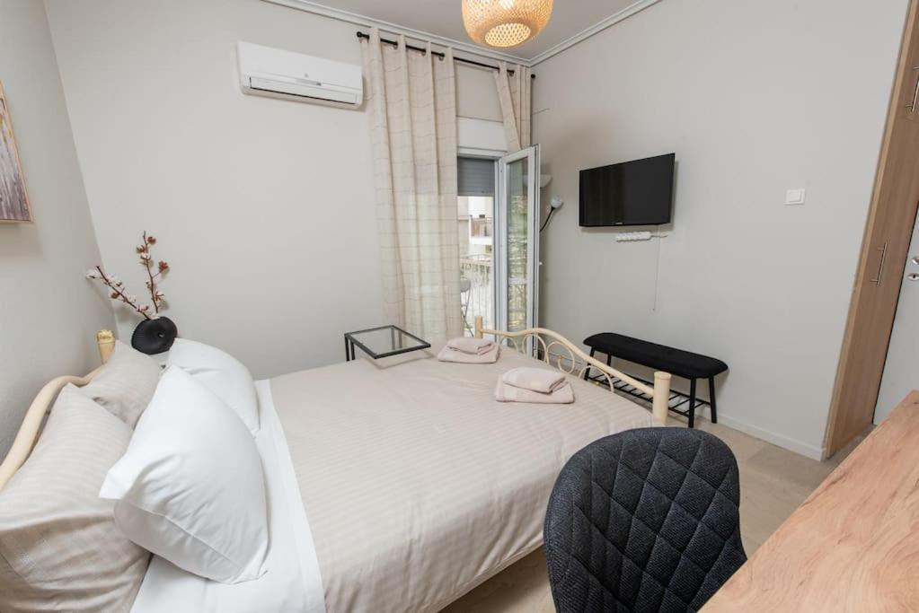 One-Bedroom Apartment With Balcony