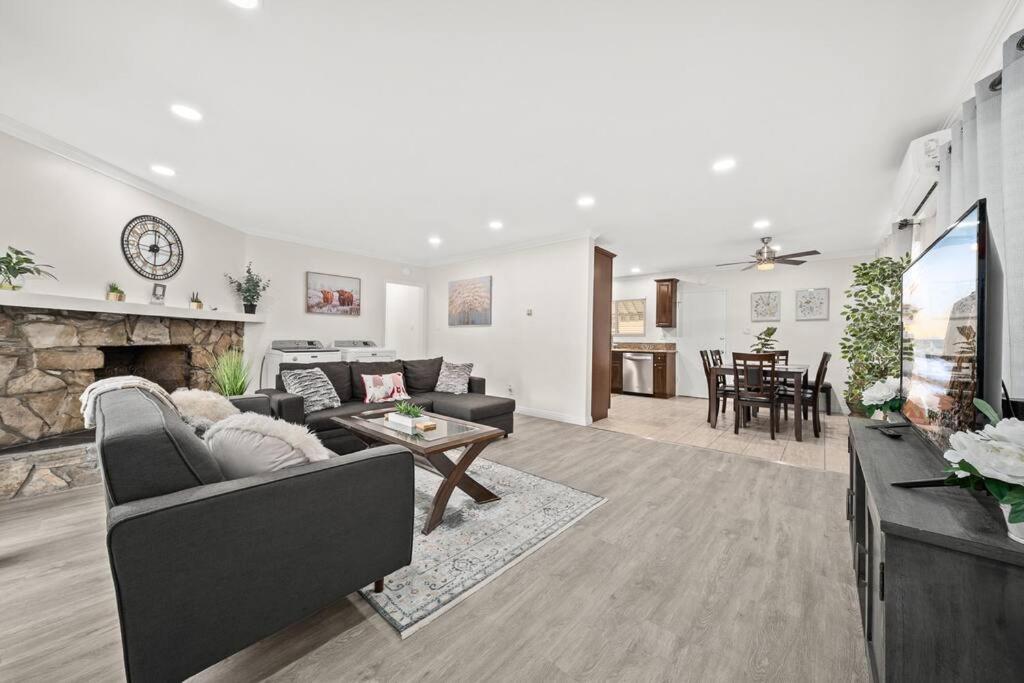 Two-Bedroom House photo 1