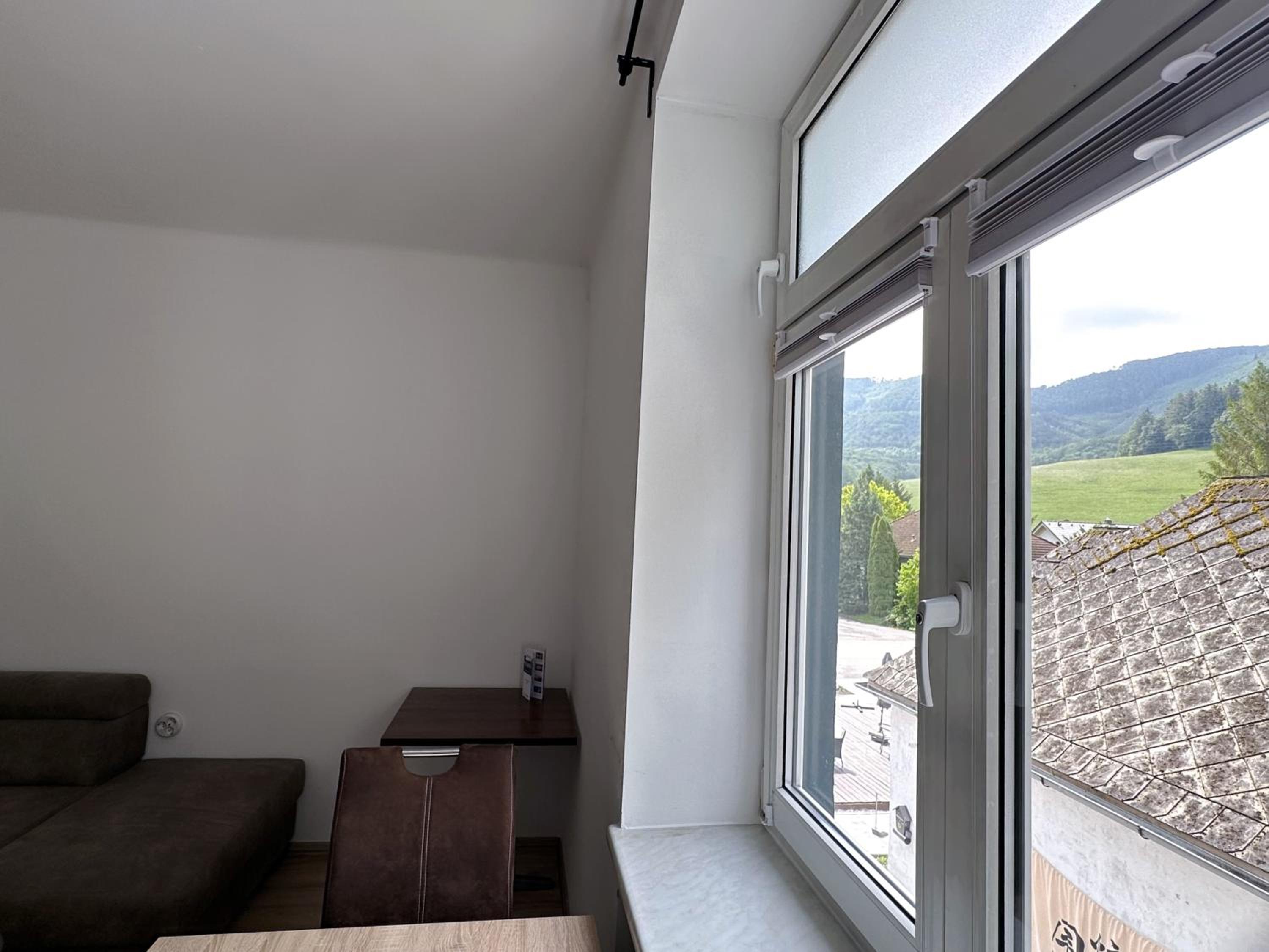 Apartment photo 2