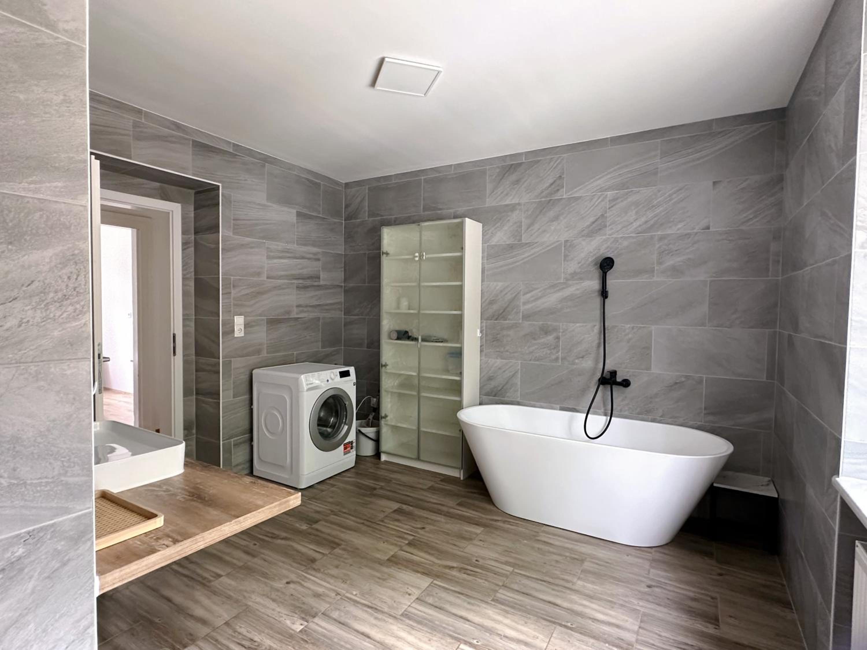 Double Room with Shared Bathroom photo 3