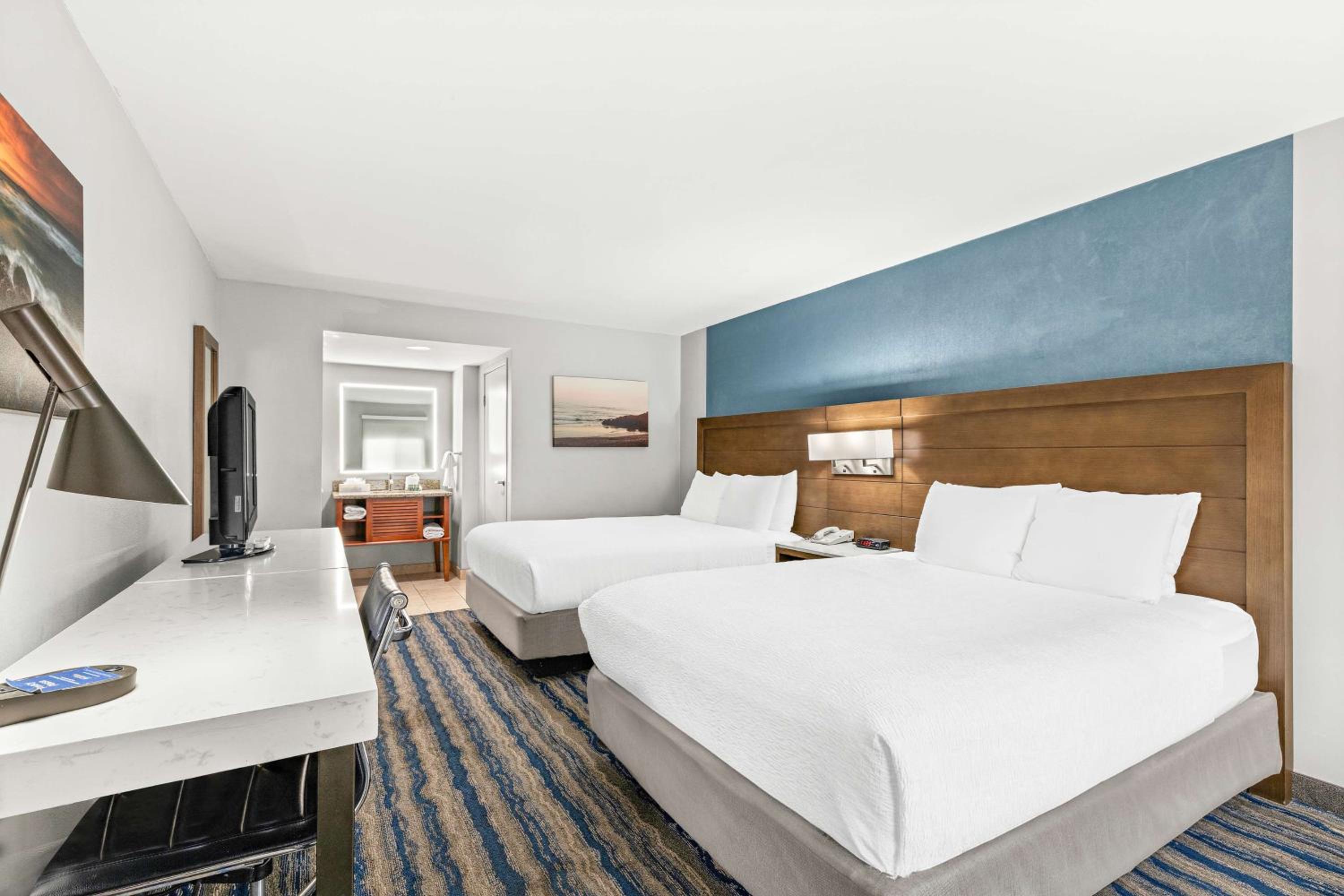 Queen Room with Two Queen Beds - Photo 1